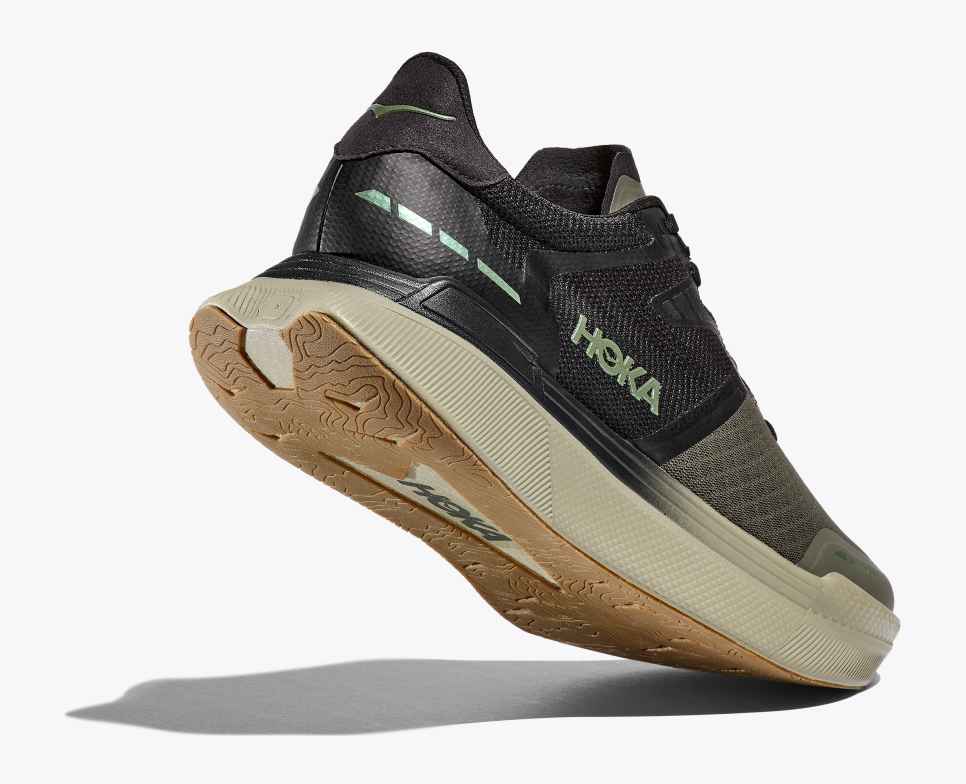 HOKA Transport X Fekete / Palaszürke
