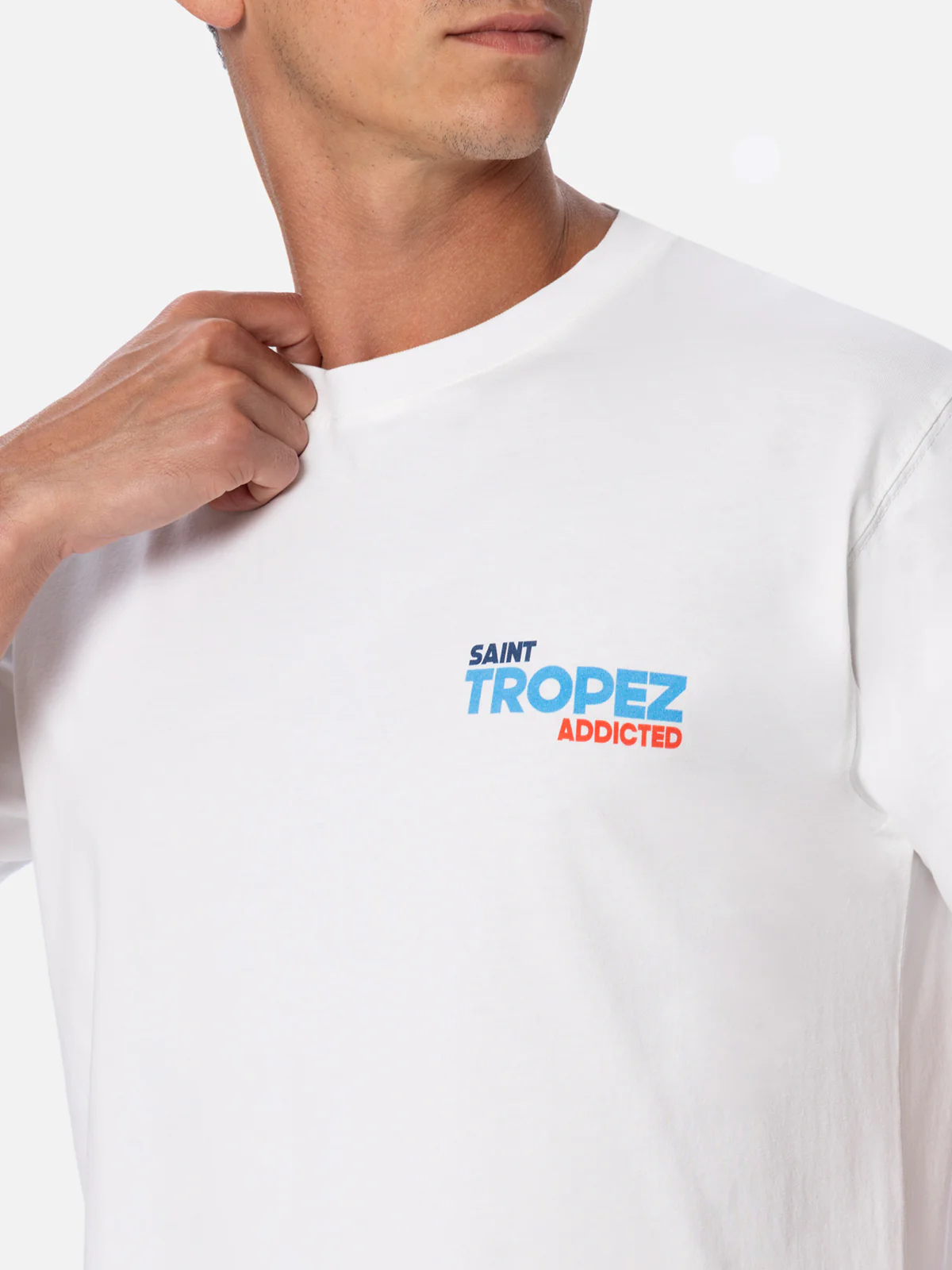 Herren-T-Shirt aus Baumwolle mit Postkartenmotiv von Saint-Tropez