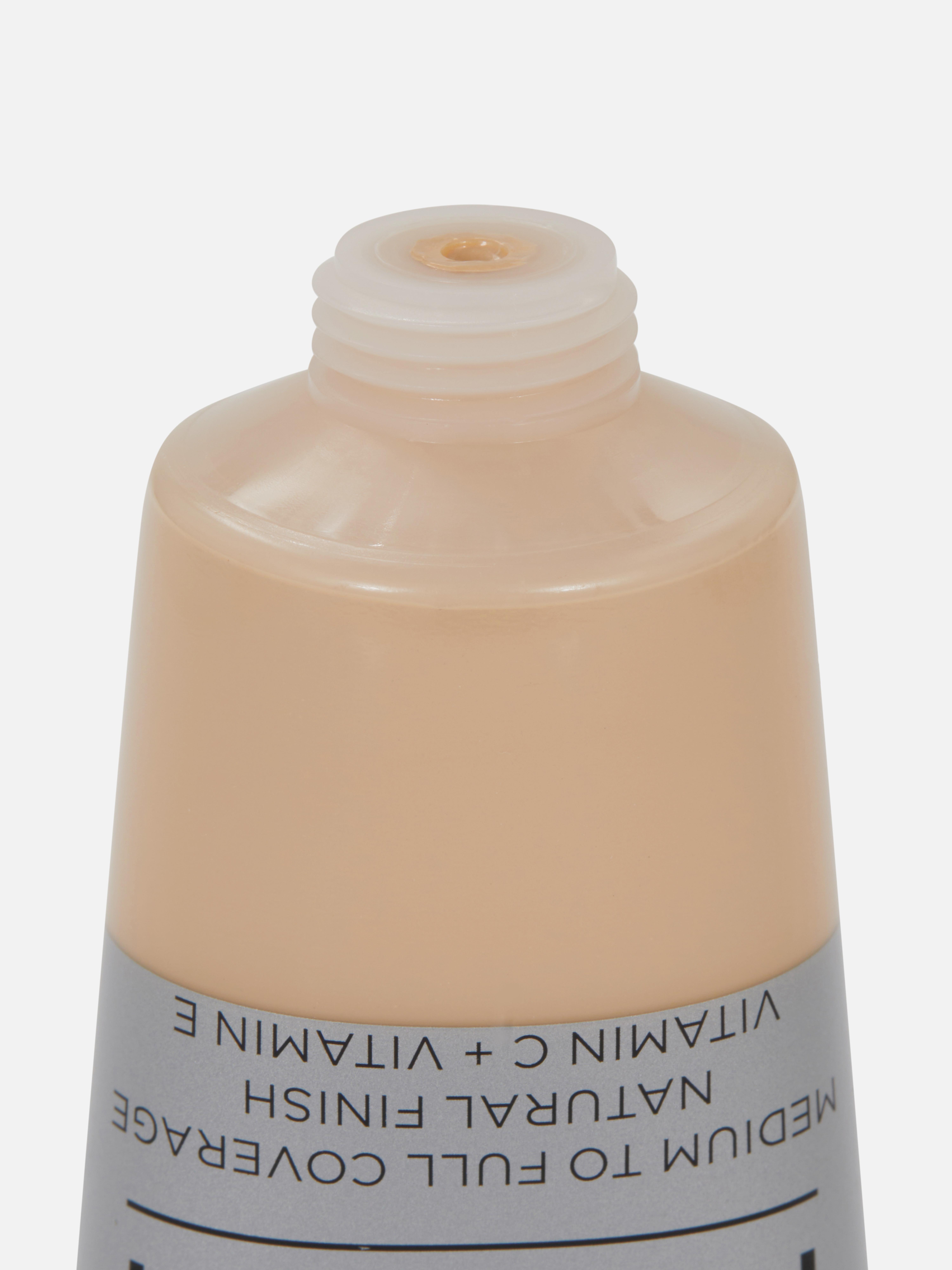 PS... Fond de ten cu finisaj perfect My Perfect Colour Îmbunătățiți-vă rutina de înfrumusețare cu acest fond de ten pentru un finisaj perfect.