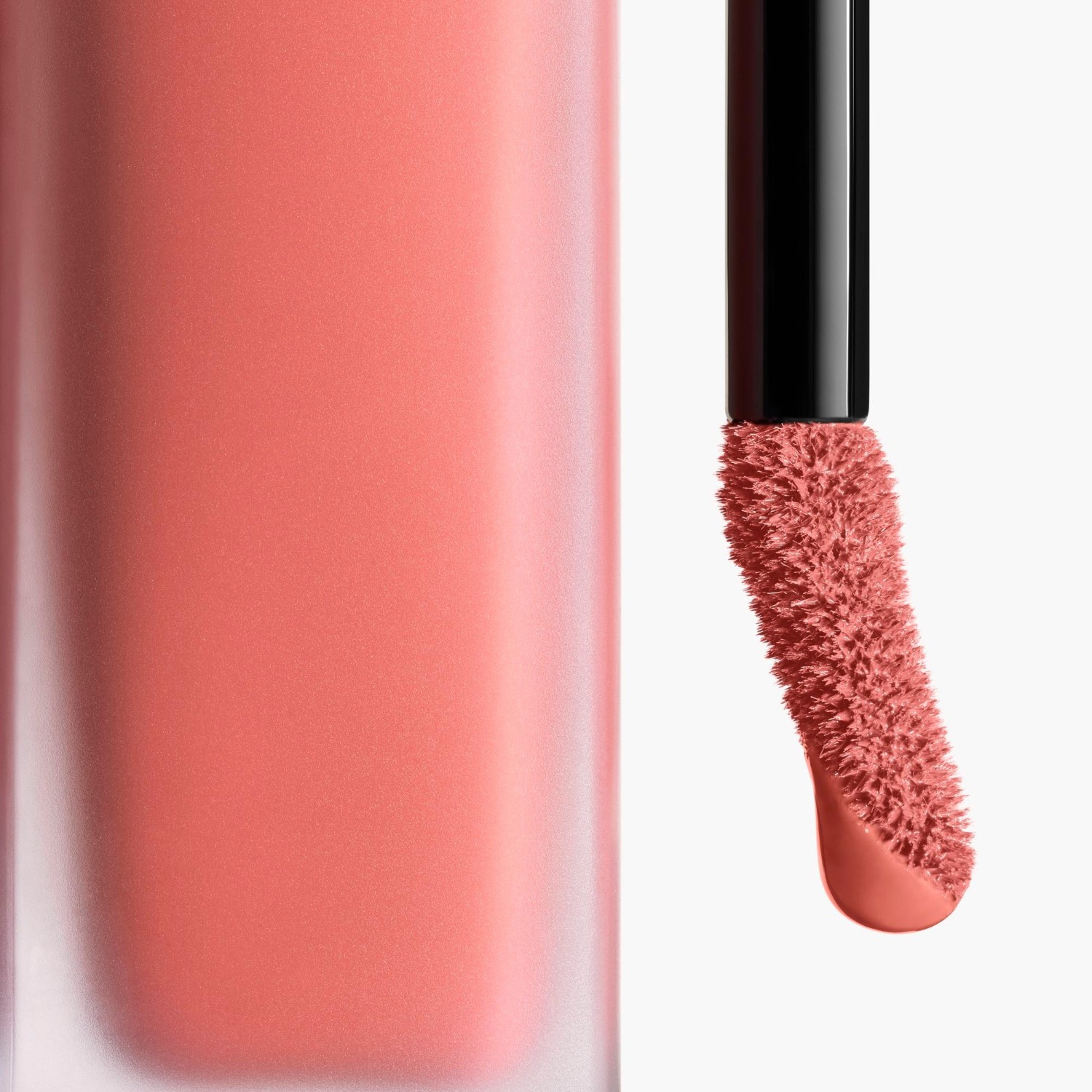 CHANEL LIQUID VELVET