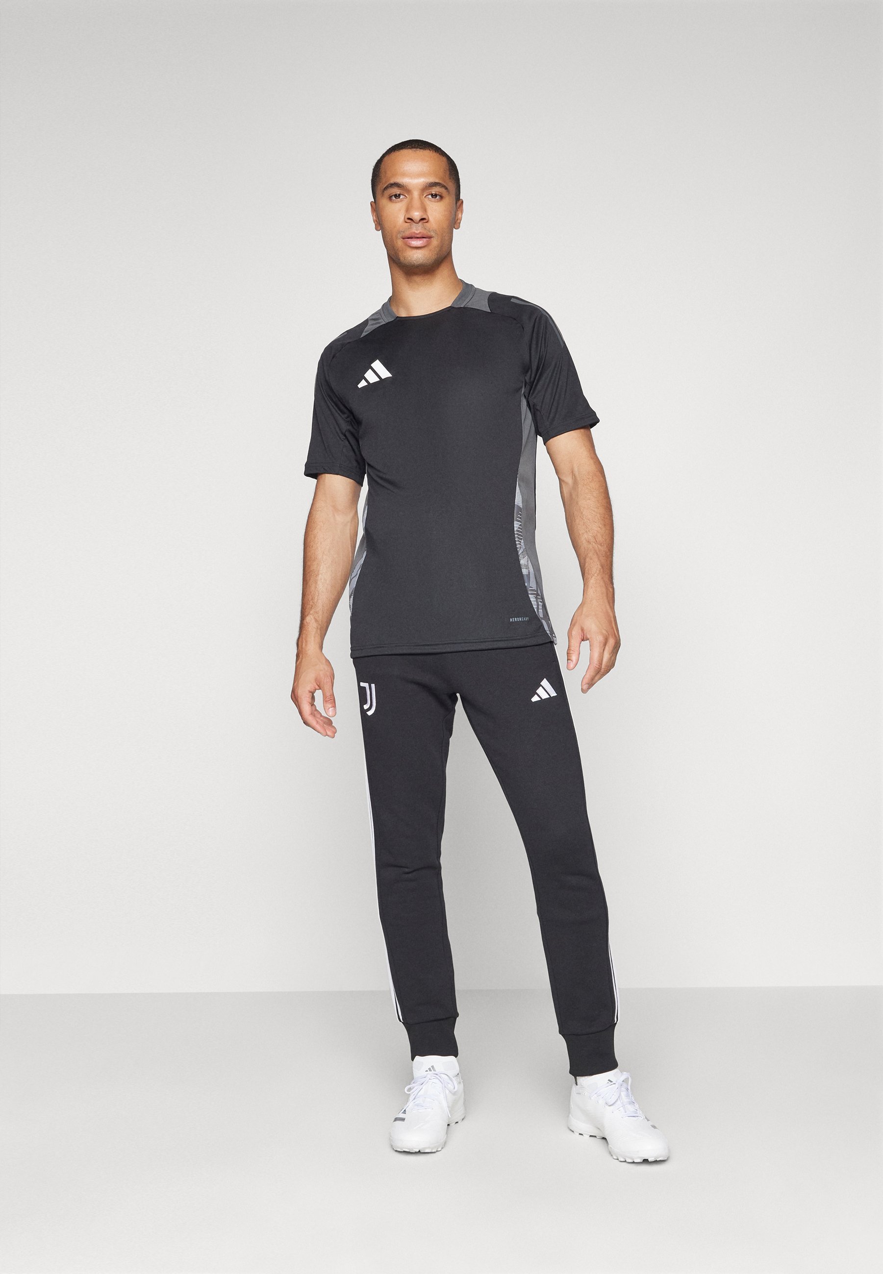 Pantaloni da tuta adidas Performance JUVENTUS DNA - neri