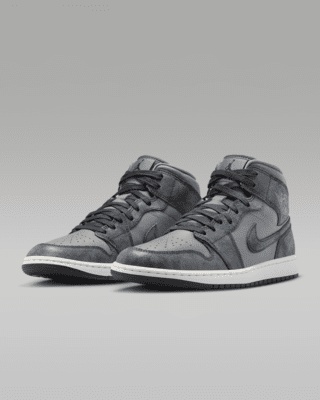 Air Jordan 1 Mid SE Women's Shoes