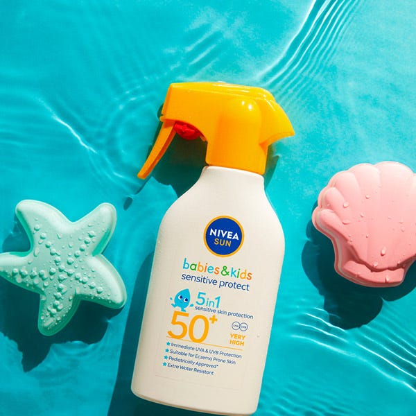 Sensitiv børnecreme til beskyttelse og leg SPF 50 | 270 ml