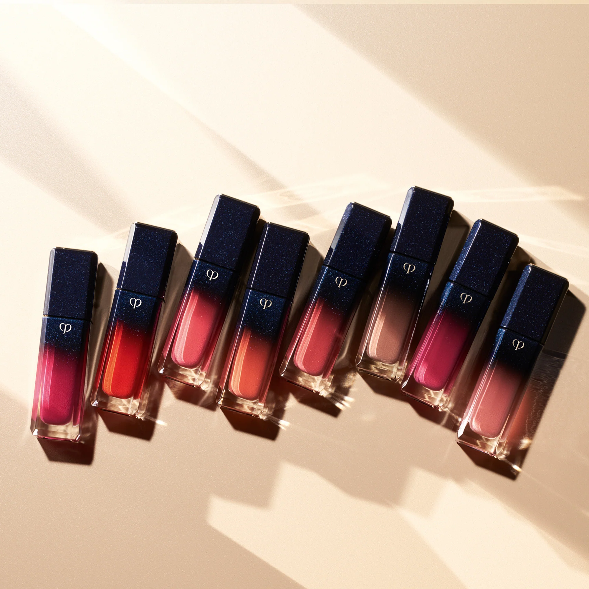 Labbra Radiant Liquid Rouge Shine - Rossetto brillante, Rossetto