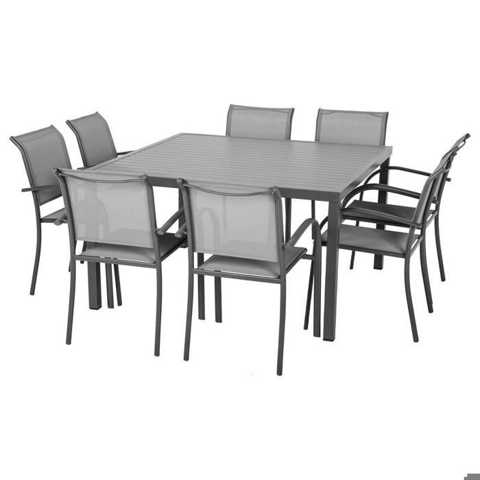 Table de jardin carrée 
