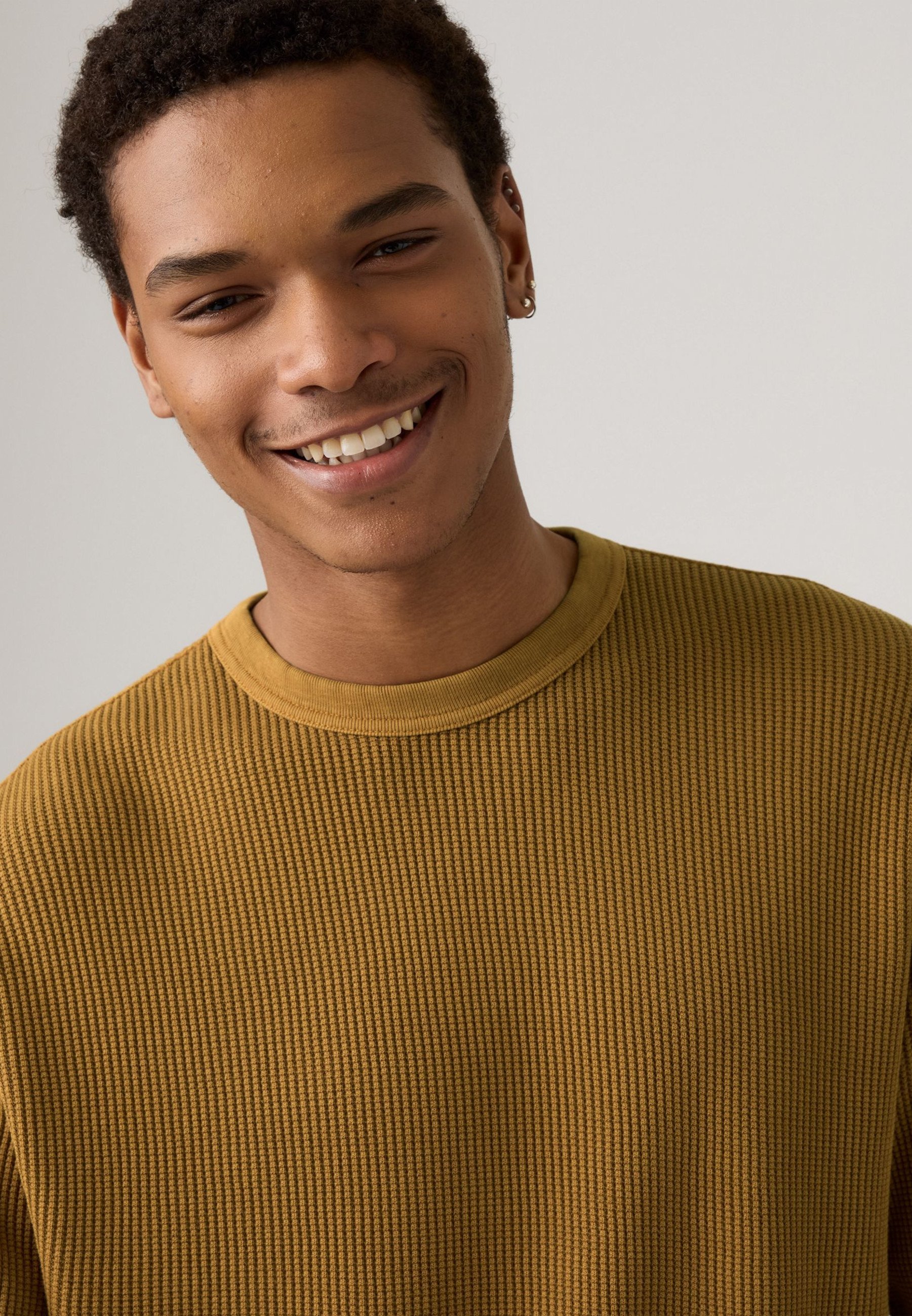 T-shirt termica Levi's® - Maglione - tinta in capo marrone dorato