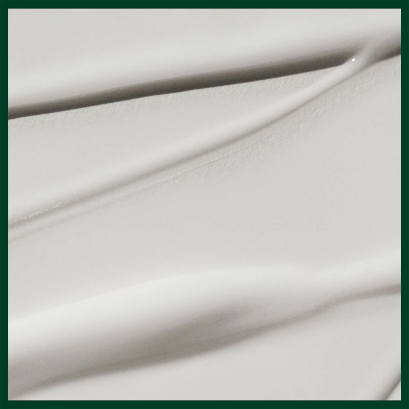 Tratamento sem enxágue fortalecedor Aveda Botanical Repair™ para cabelos danificados