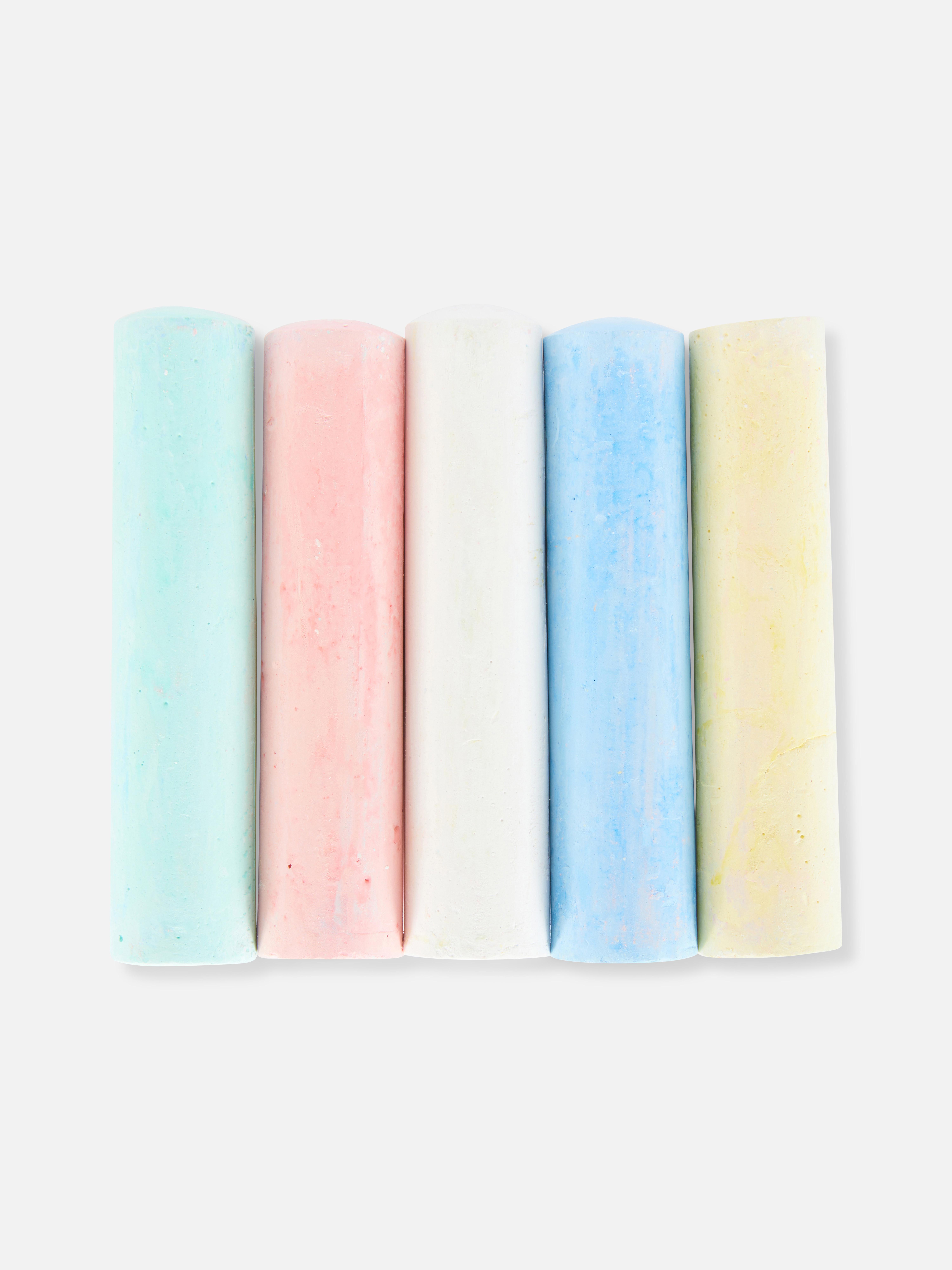 Topf mit Jumbo-Kreide, Set mit 20 Stück. Diese farbenfrohen Kreiden sind perfekt für Ihren kleinen Straßenkünstler.