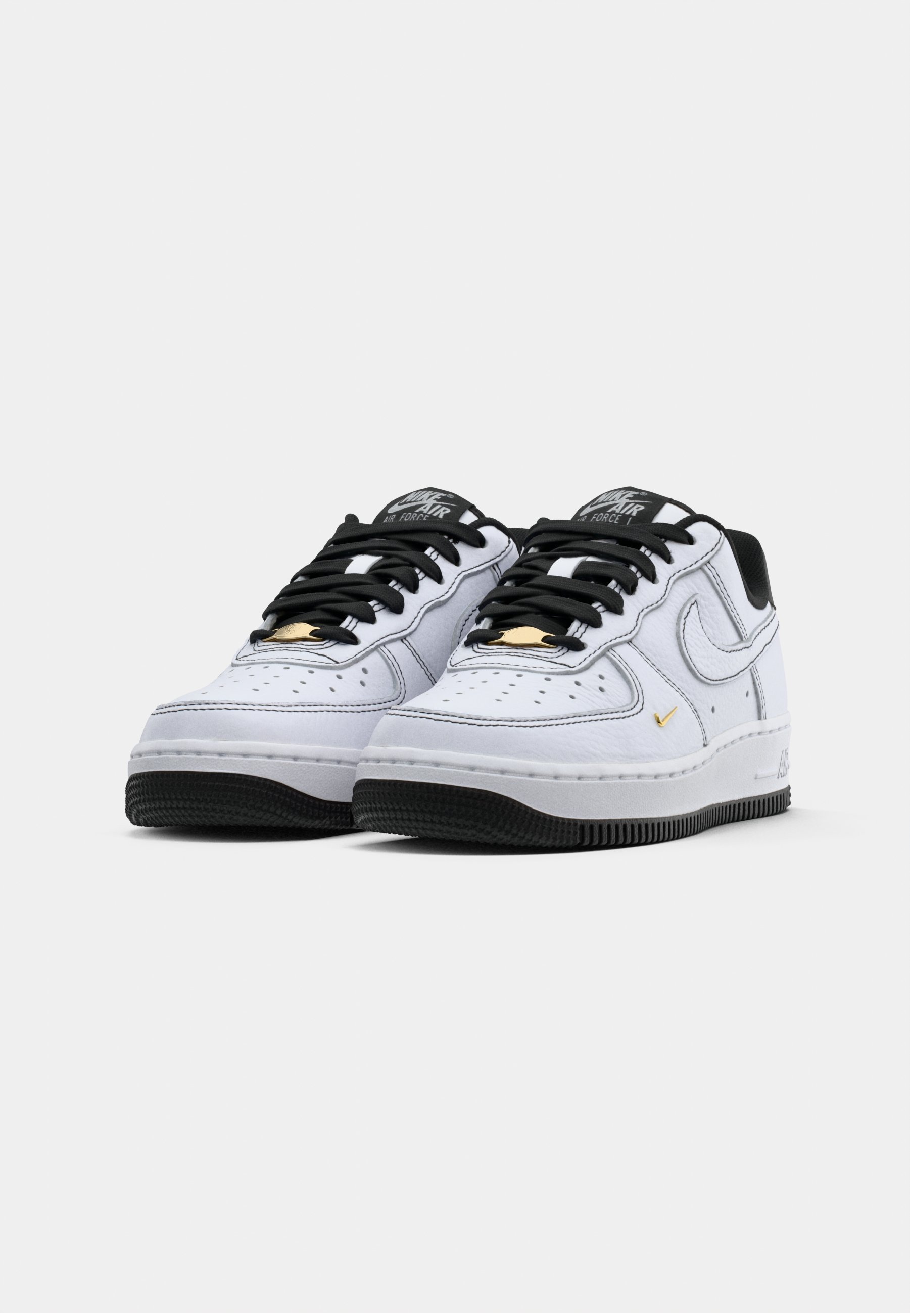 Nike Sportswear AIR FORCE 1 07 - Buty sportowe - białe/czarne/metaliczne złoto