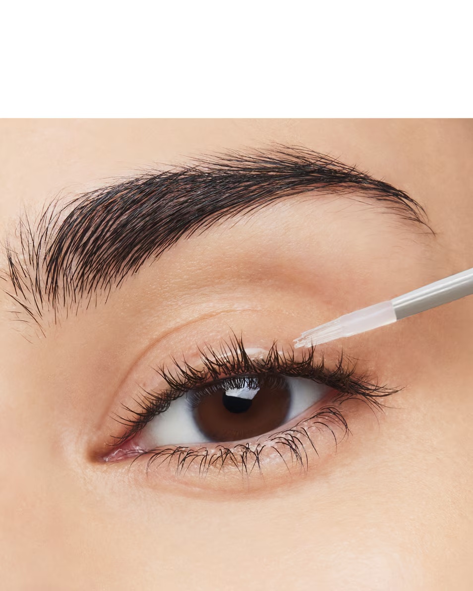 ESTÉE LAUDER TURBO LASH NIGHT REVITALIZING SERUM SER PENTRU GENE PENTRU SPRÂNCENE - FACE GENELE MAI PLINE