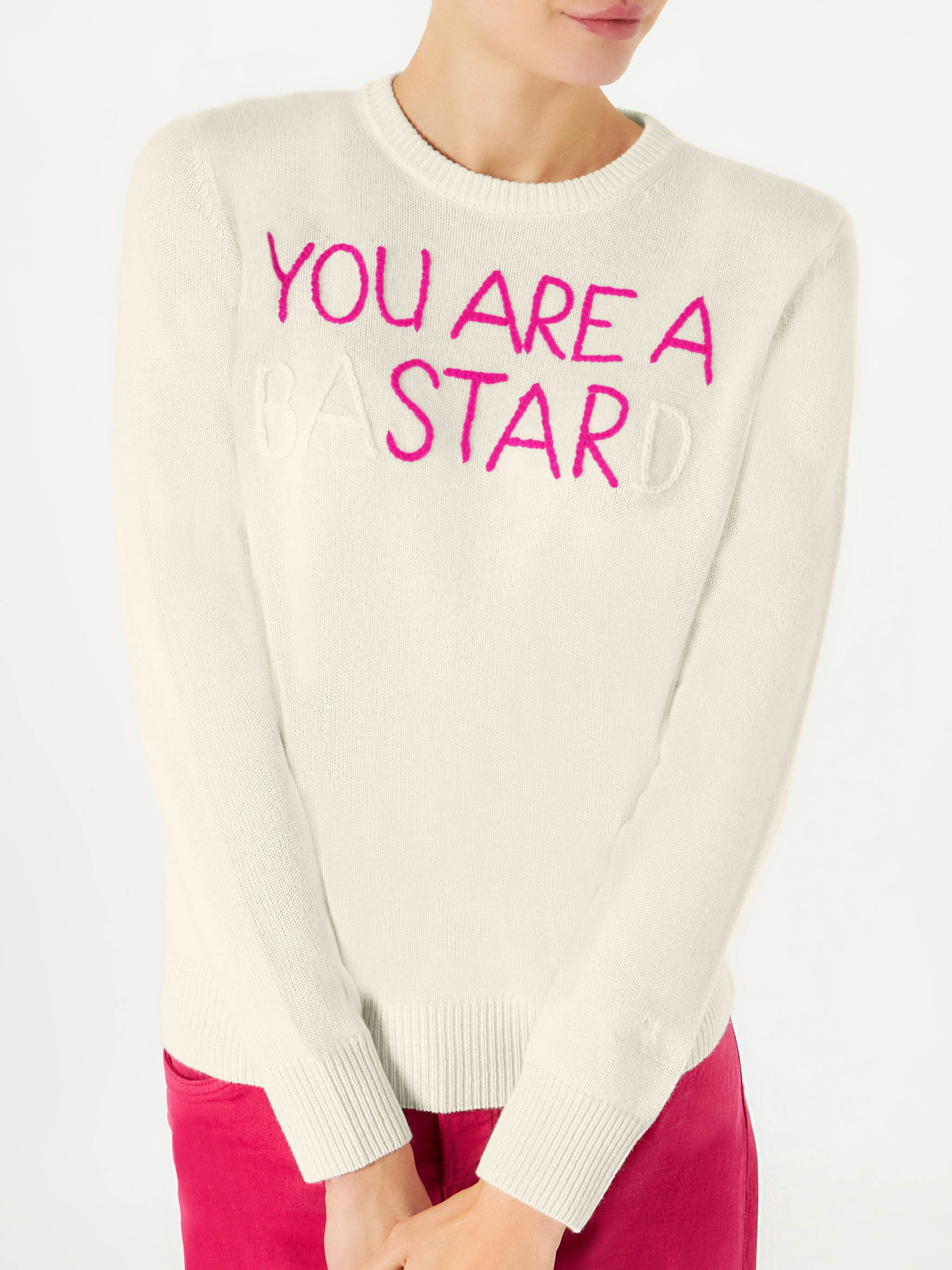 Pull blanc pour femme avec broderie « Tu es une (Ba)star(d) »