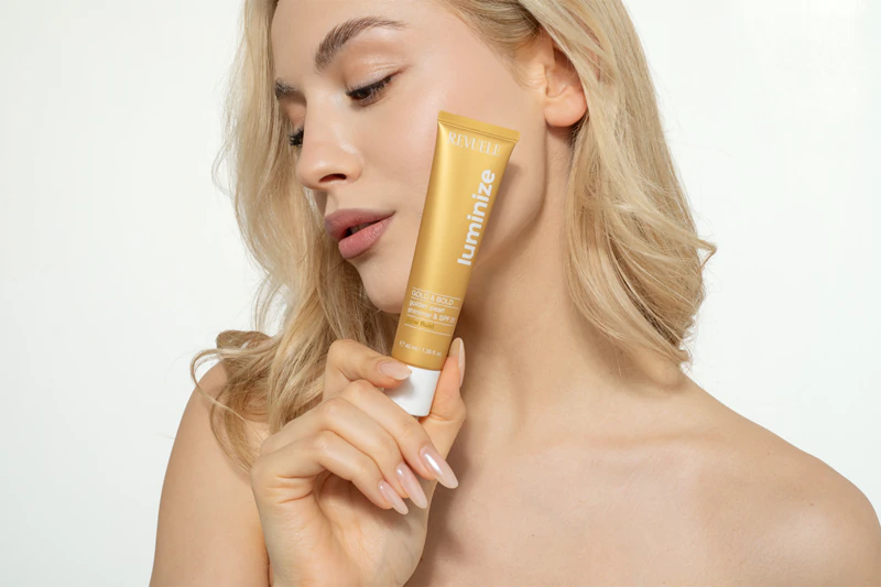 Rozjasňujúci fluid Revuele Luminize SPF 20