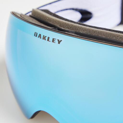  Oakley Target Line