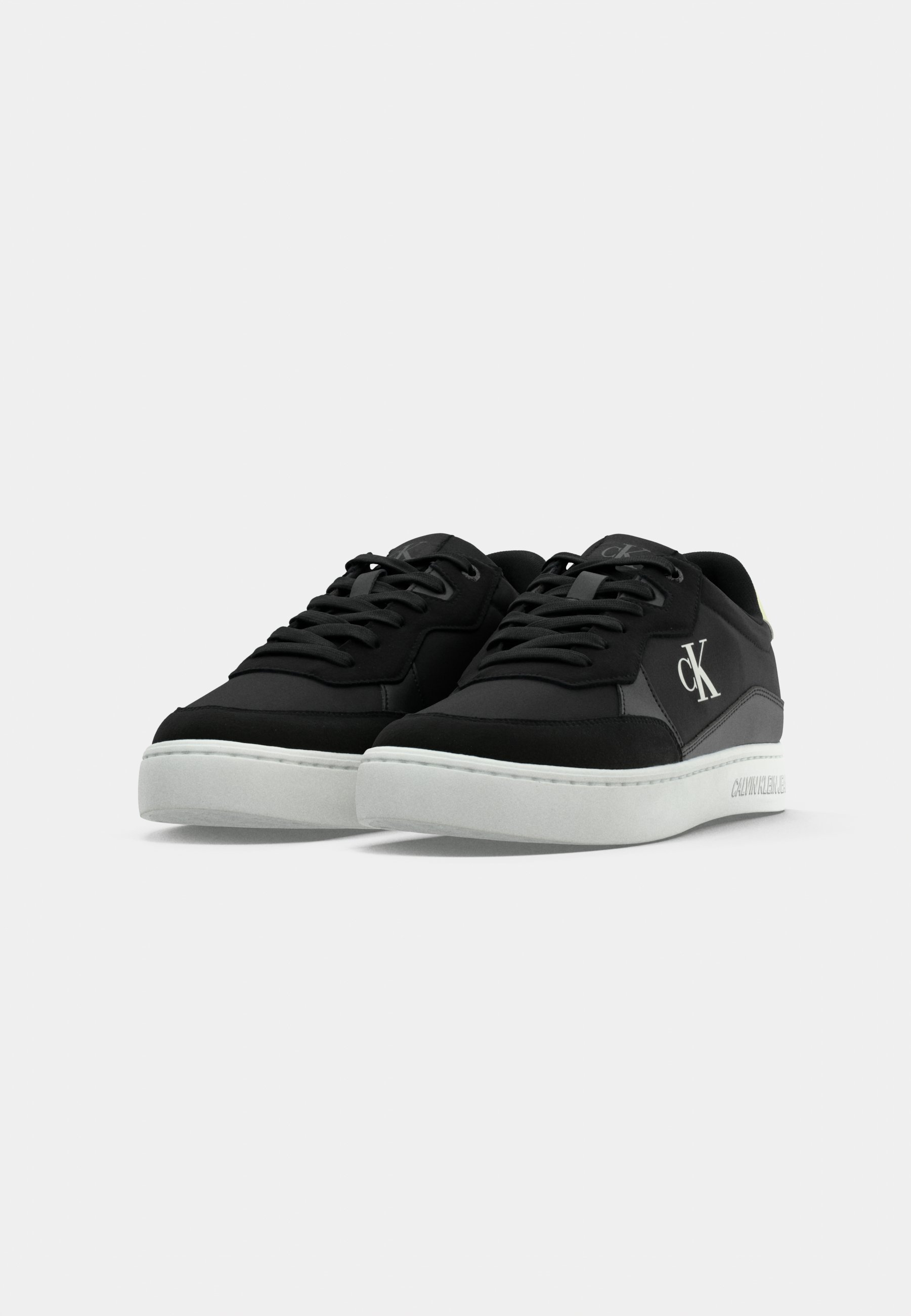 Calvin Klein Jeans CLASSIC CUPSOLE - Sneakers - zwart/wit jade/wild lime