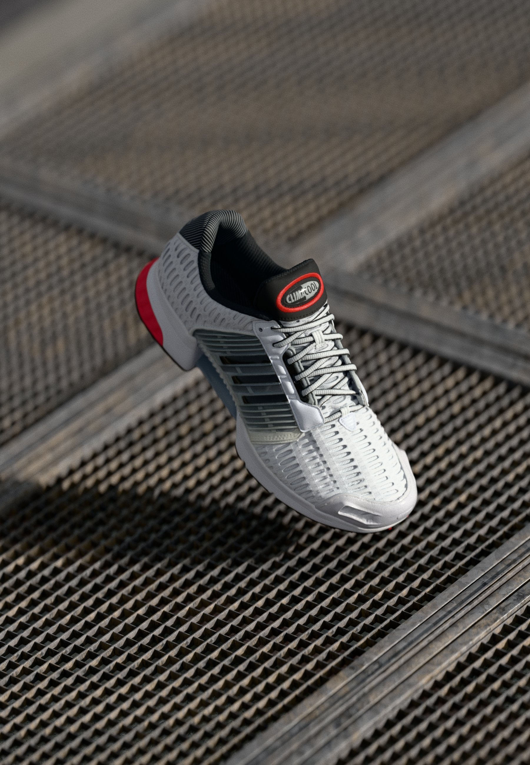 adidas Originals CLIMACOOL 1 UNISEX - Vabaajajalatsid - must/punane/valge