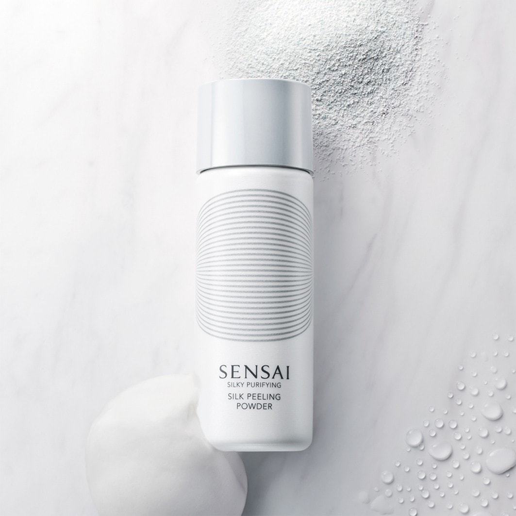 SENSAI Pleťový peeling SENSAI Hodvábny, čistiaci hodvábny peelingový prášok - 40 g
