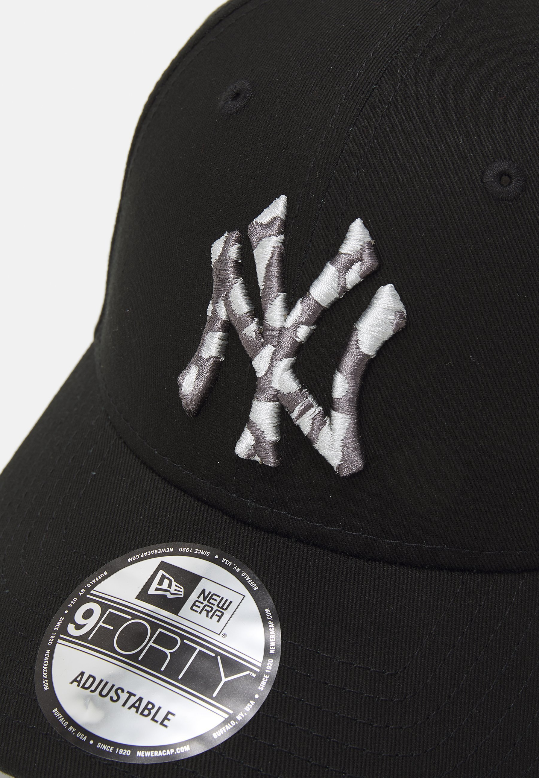 New Era petten