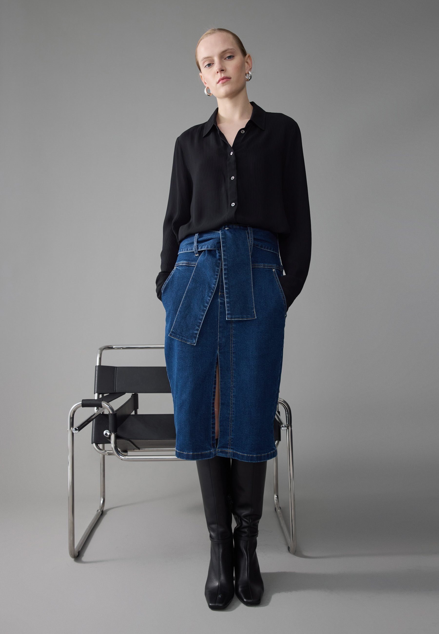 Saia evasê Zign Studio - azul escuro