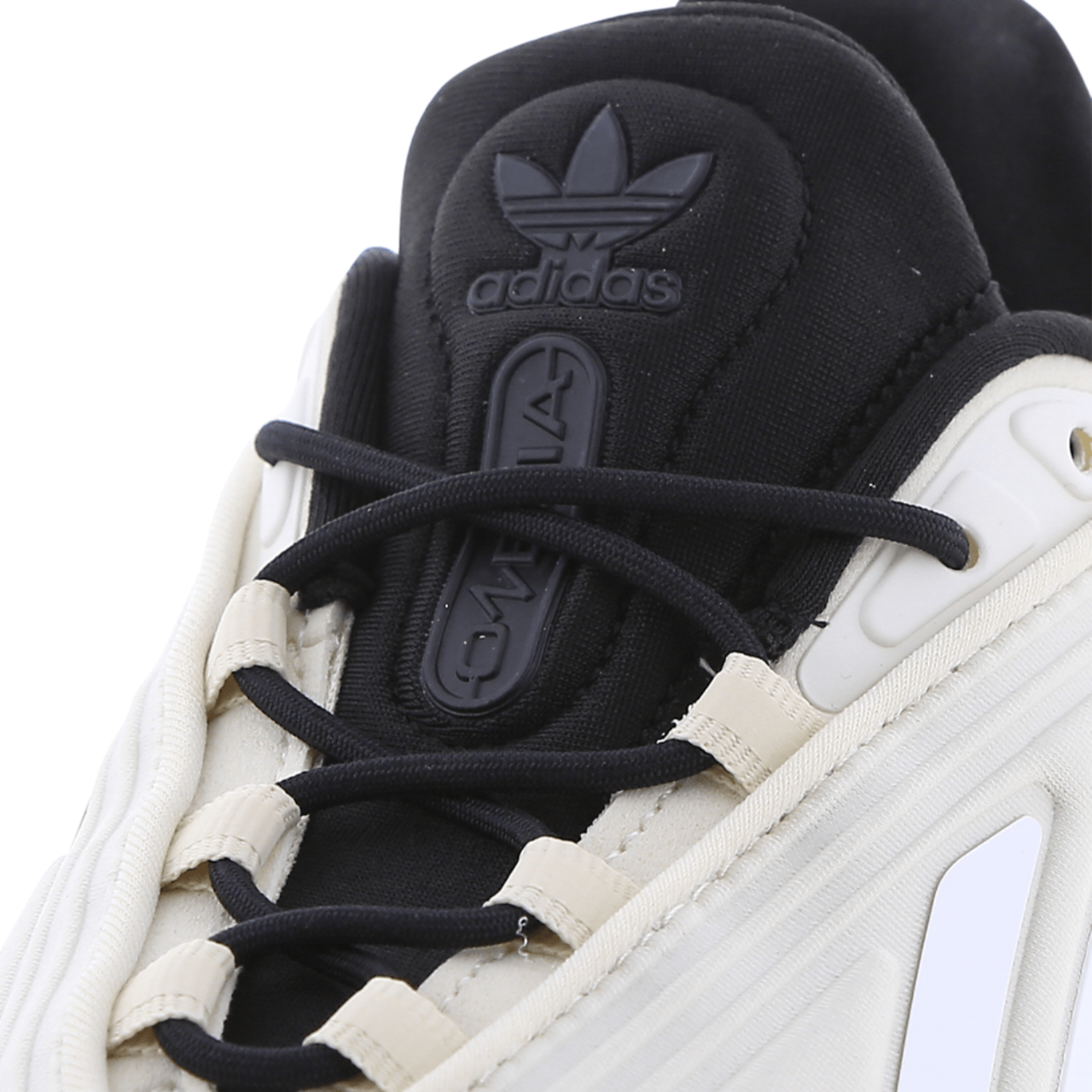 adidas Ozelia