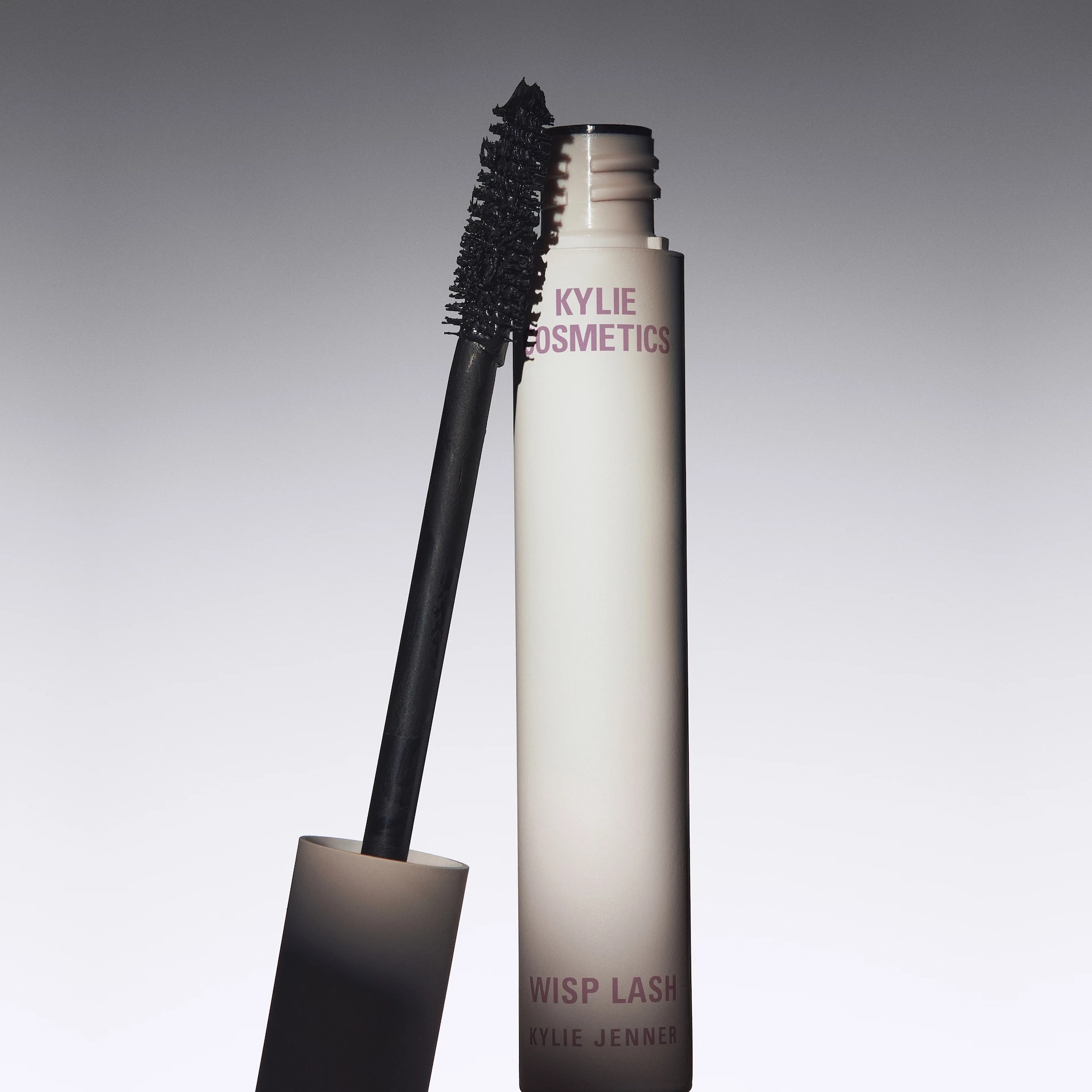 Wisp Lash szempillaspirál 01 fekete - Kylie By Kylie Jenner