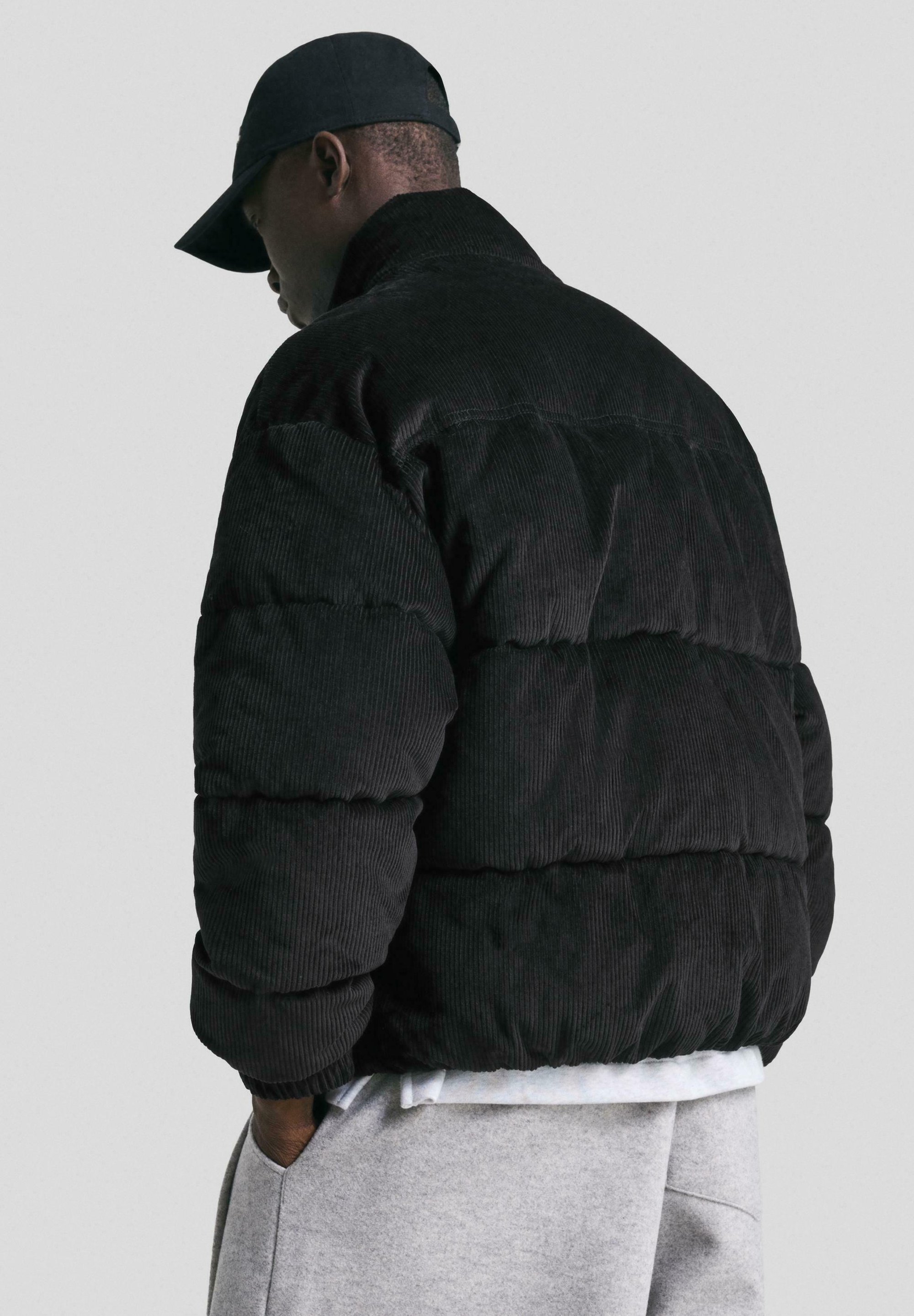Bershka winterjas - zwart