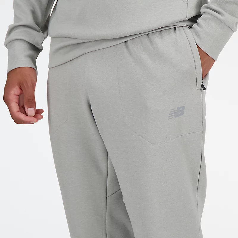 Męskie spodnie Tech Knit - GRIS ATLÉTICO