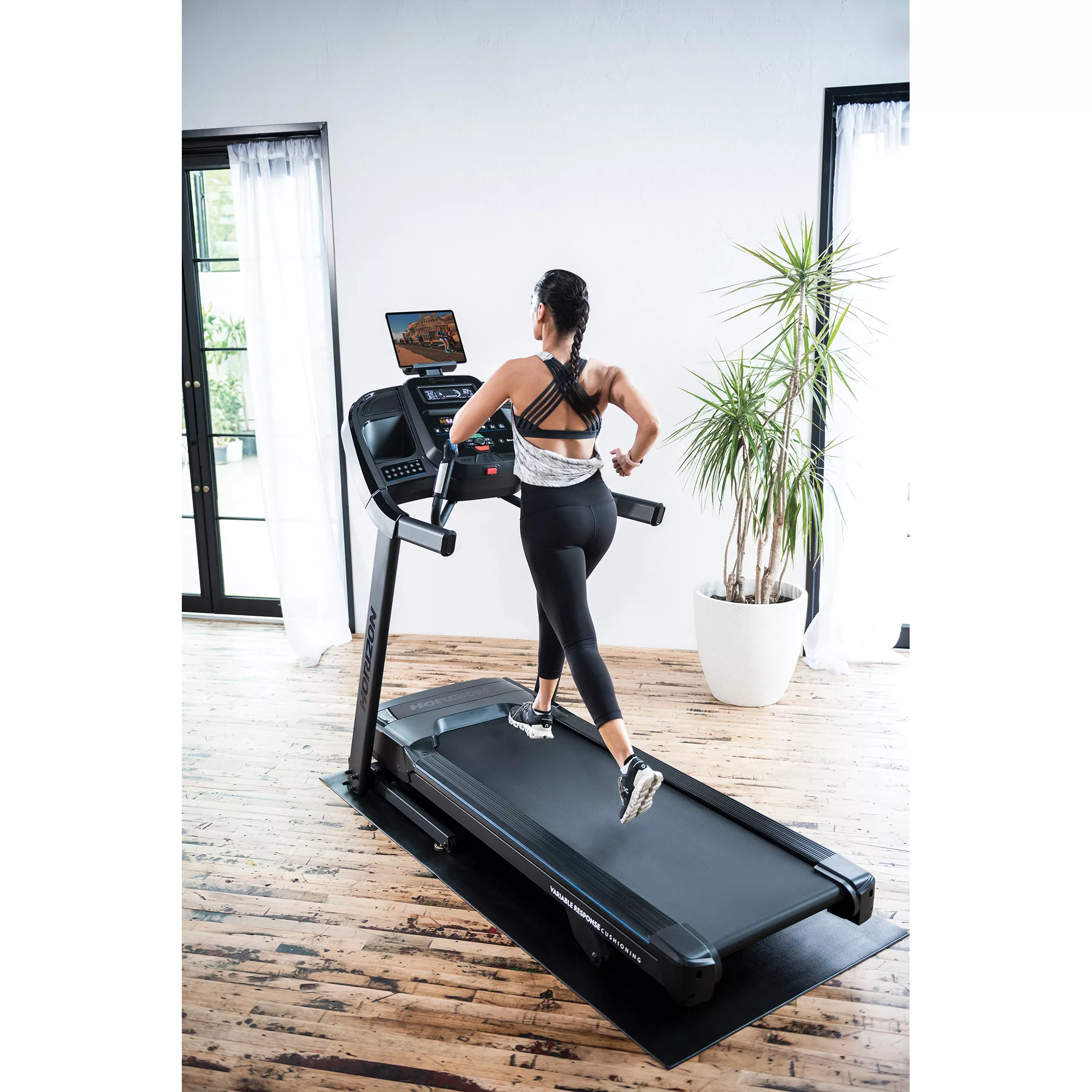 Horizon Fitness 7.0AT Studio -sarjan juoksumatto