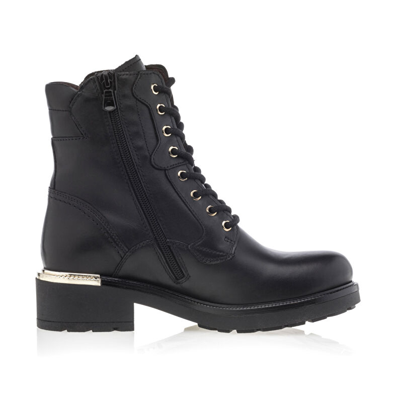 Schwarze Damenstiefel / Stiefeletten