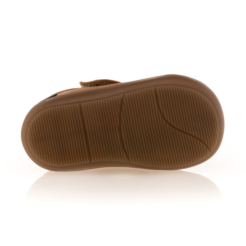 Braune Basketbälle / Turnschuhe für Jungen