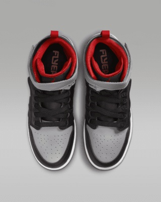 Air Jordan 1 Hi FlyEase Older Kids' Shoes