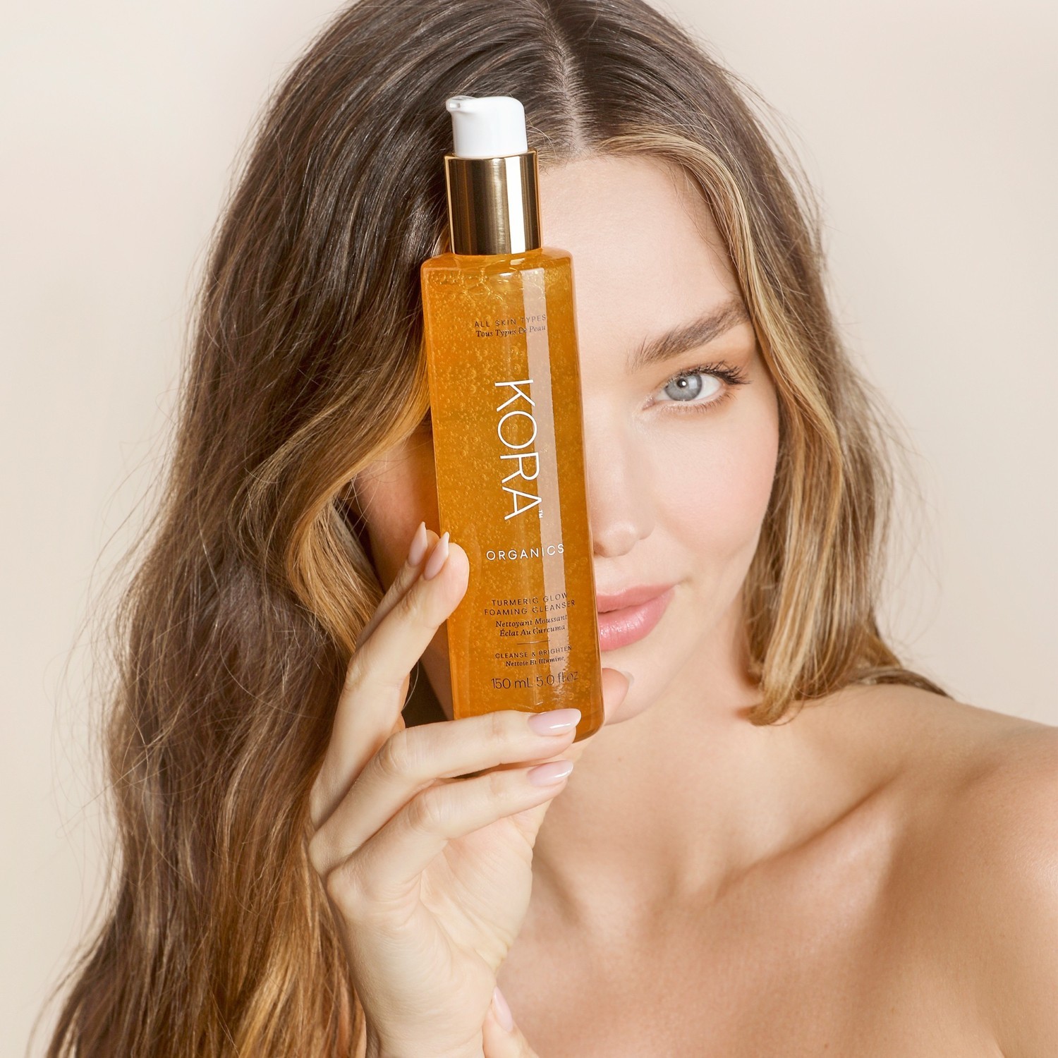 KORA Organics ciberžolės švytėjimo suteikiančios putos prausimuisi - 30 ml
