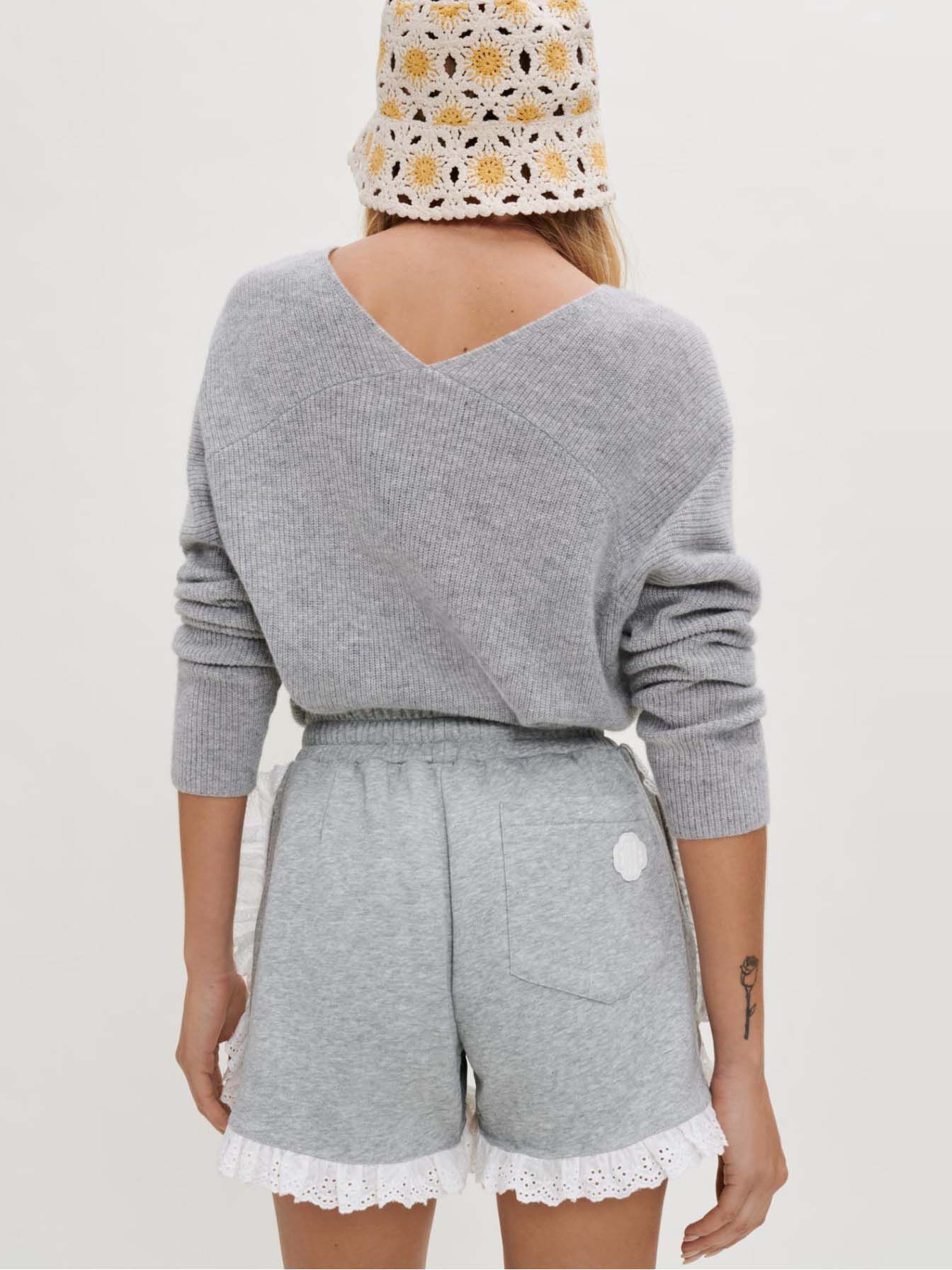 Fleece shorts met geborduurde ruches - Grijs
