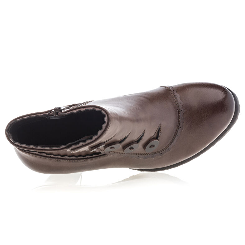 Braune Damenstiefel / Stiefeletten
