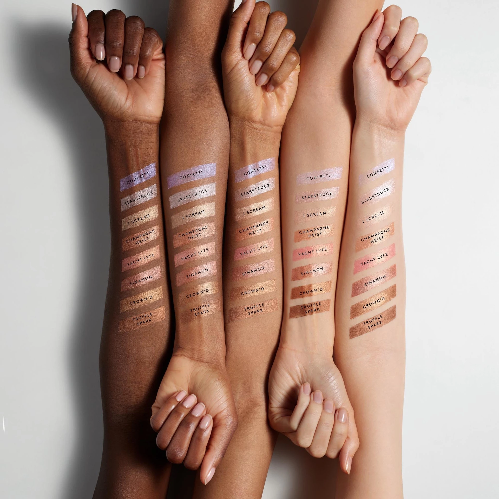 Třpytivý rozjasňující fix Match Stix v odstínu Scream - Fenty Beauty