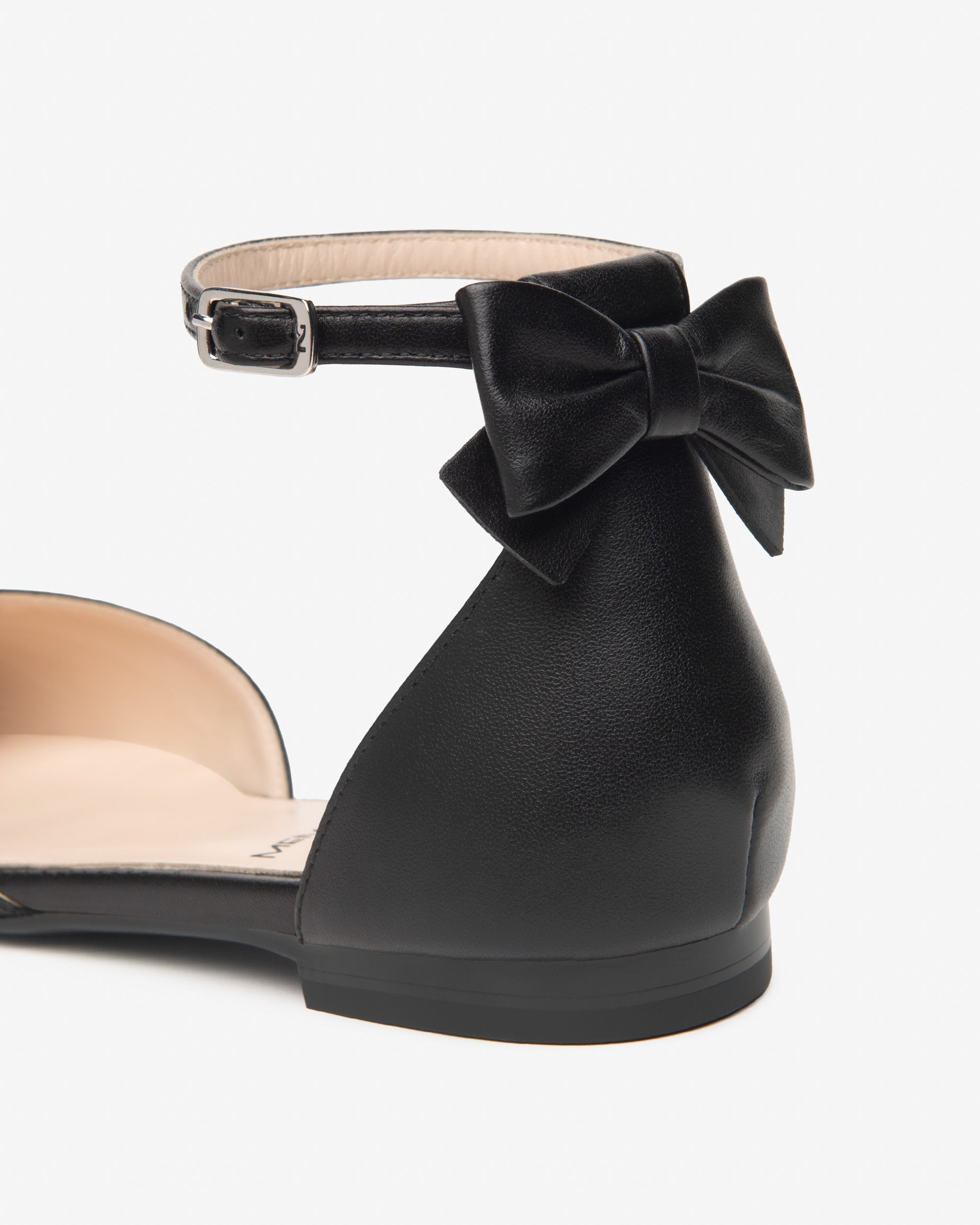  Damen-Pumps aus Leder