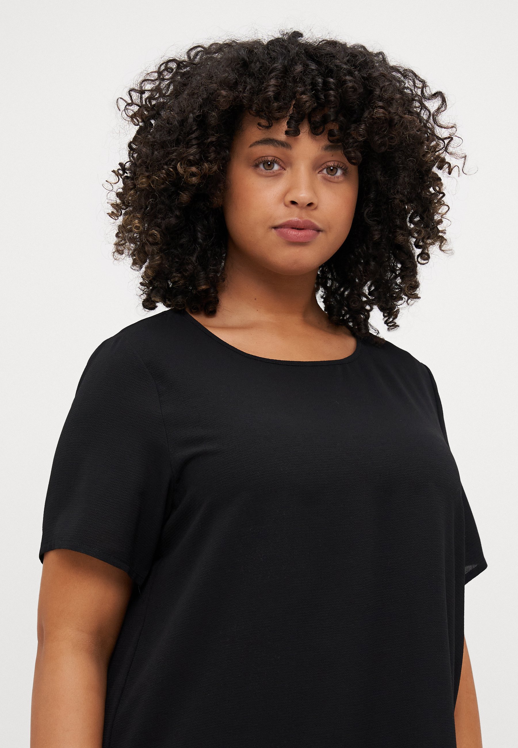 T-shirt imprimé ONLY Carmakoma CARVICA LIFE - noir