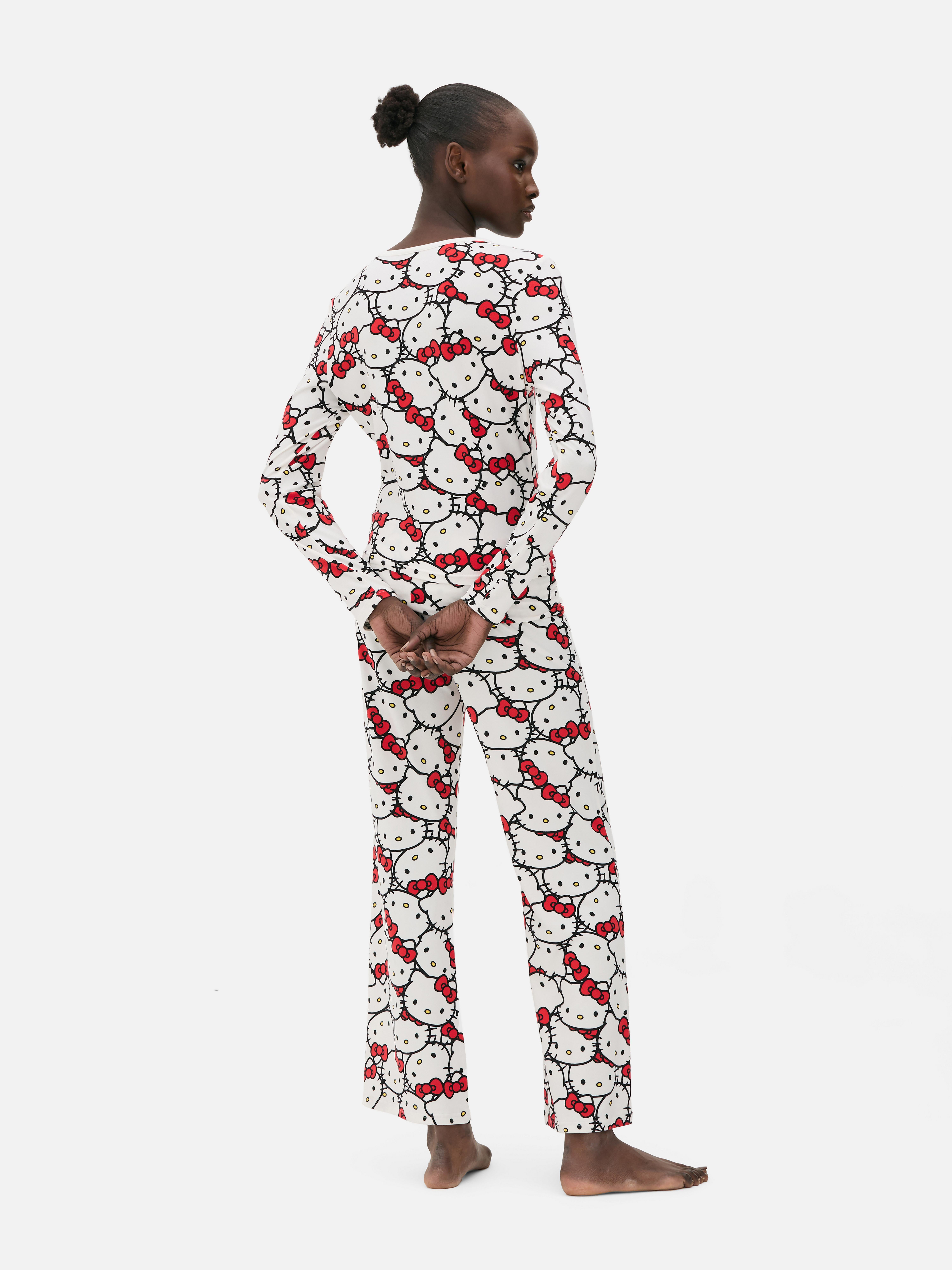 Pyjama met print Hello Kitty Een lange pyjama met een Hello Kitty-motief
