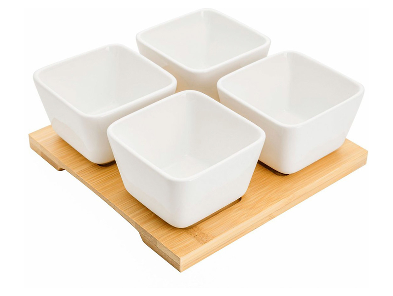 Miseczki na bambusowej podstawce Adria porcelanowe 4 szt. białe