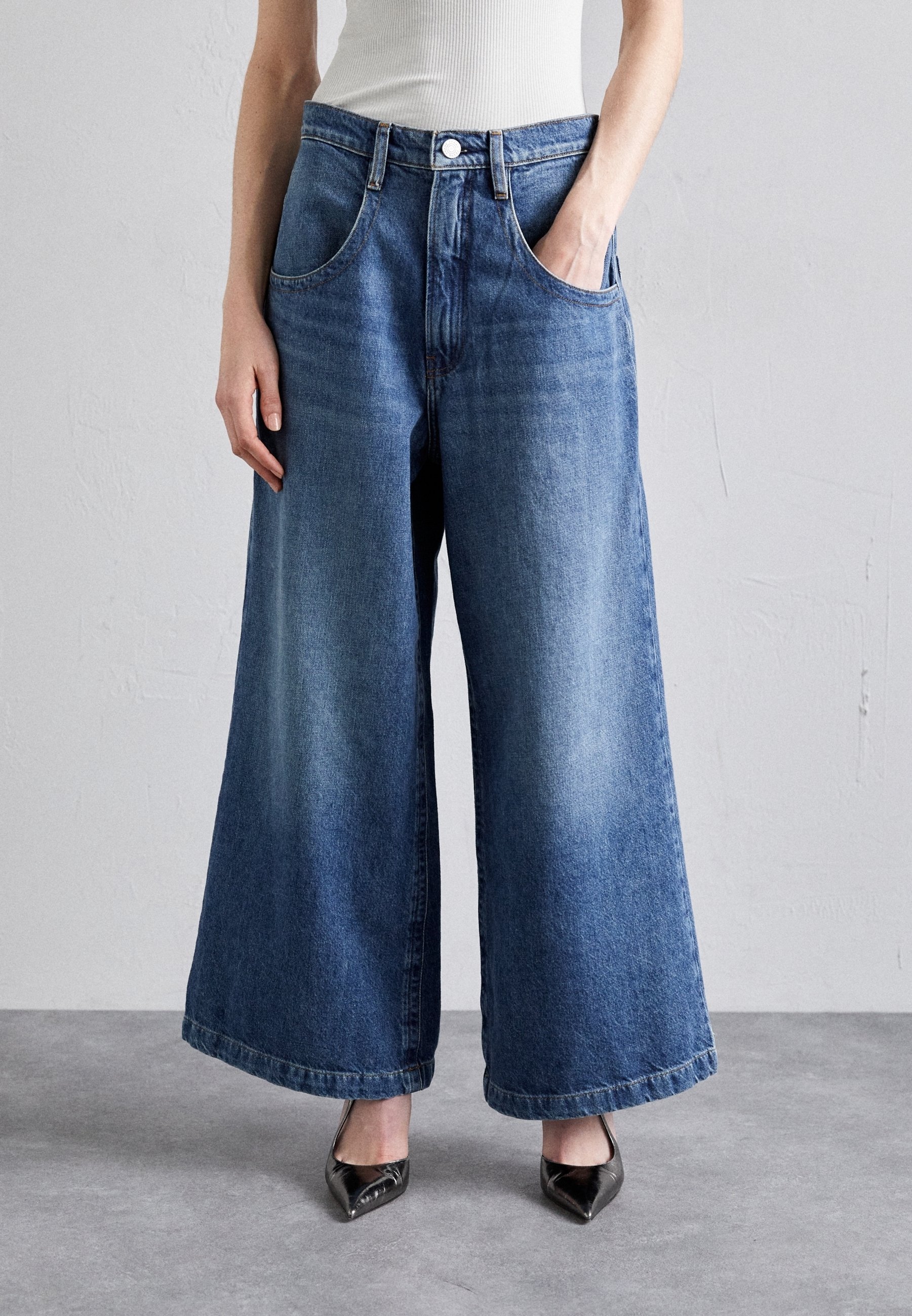 FRAME Wide Leg - donkerblauwe denim
