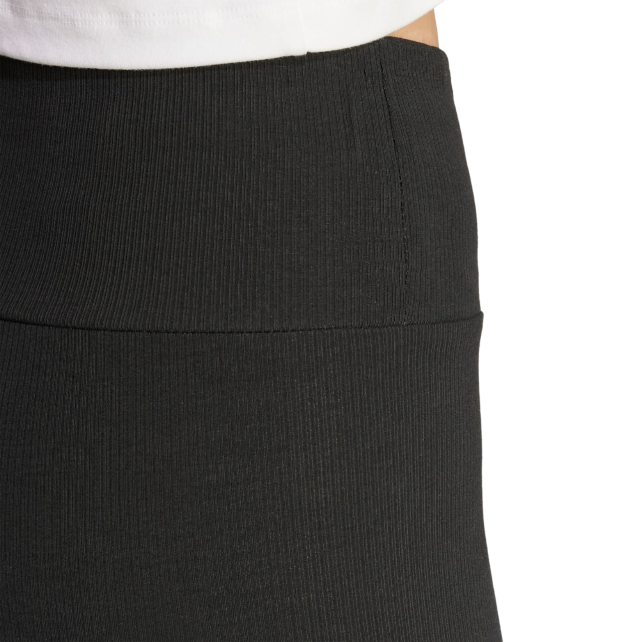 adidas Essentials -uurretut shortsit