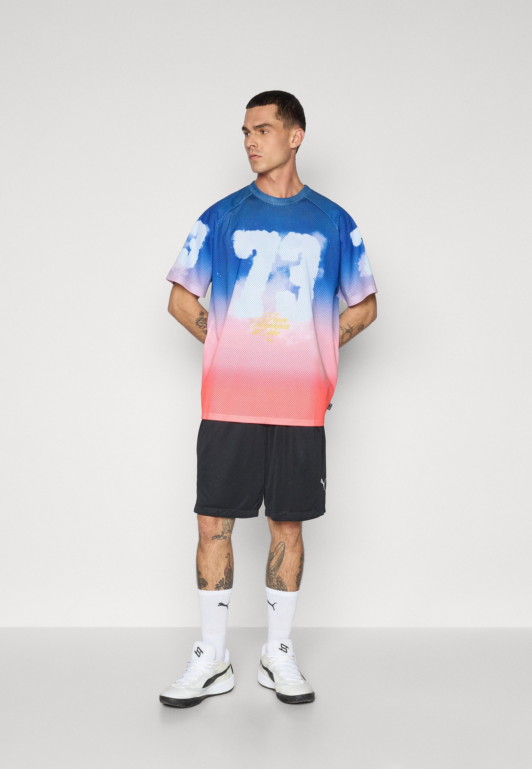 Puma HOOPTOPIA SUNSET HOOPS - T-shirts med print - persian blue
