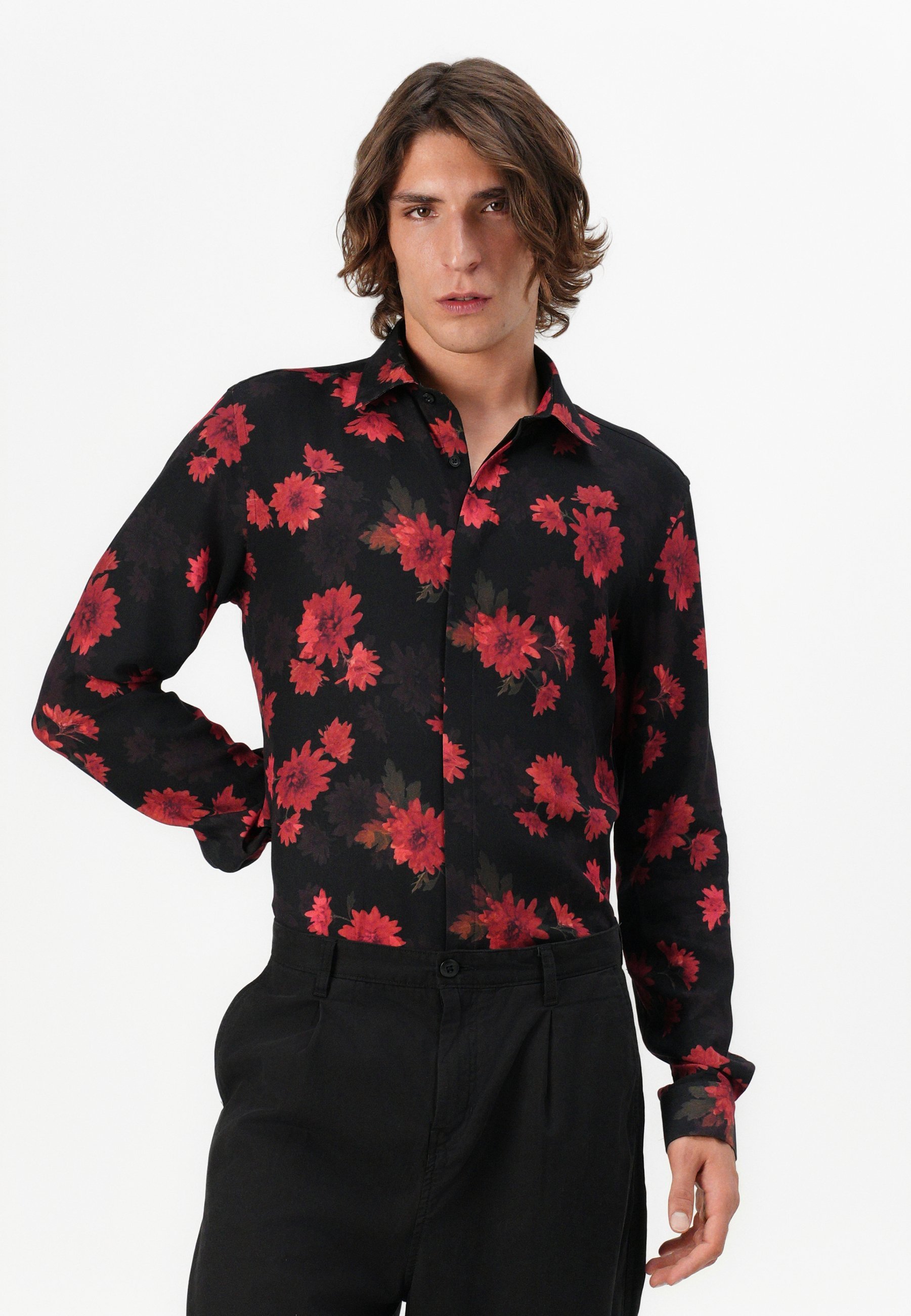Twisted Tailor KRIZAN - Shirt - zwart/rood