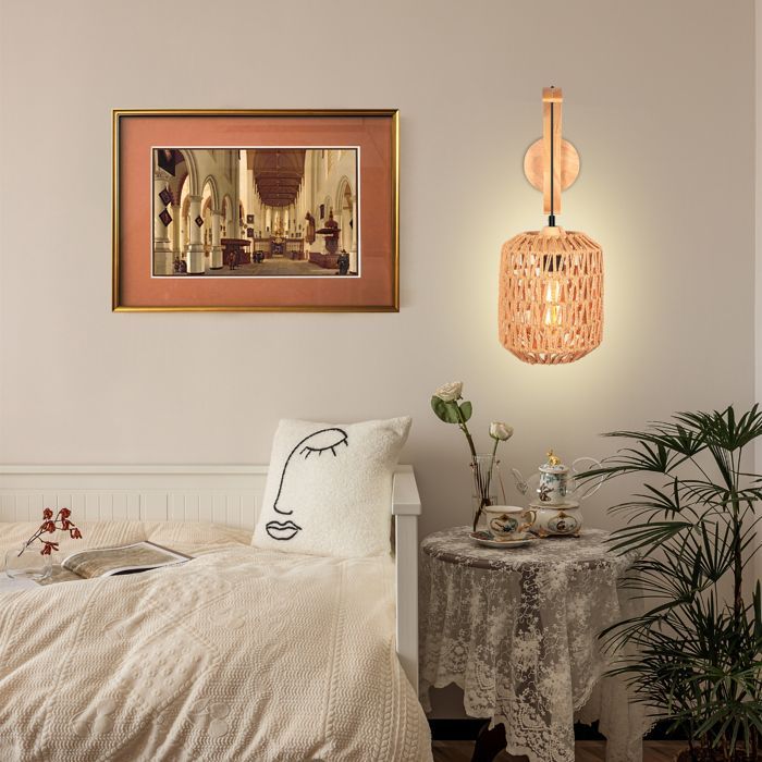 SNOGOLD Retro Binnenwandlamp met lantaarn, gemaakt van rotan, hout en metaal, E27-fitting, geschikt voor slaapkamer, nachtkastje of woonkamer.