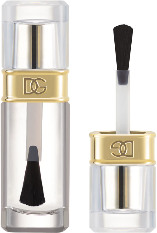 Vrchný lak Dolce&Gabbana My Nail Gloss poskytuje vynikajúcu ochranu a intenzívny lesk.