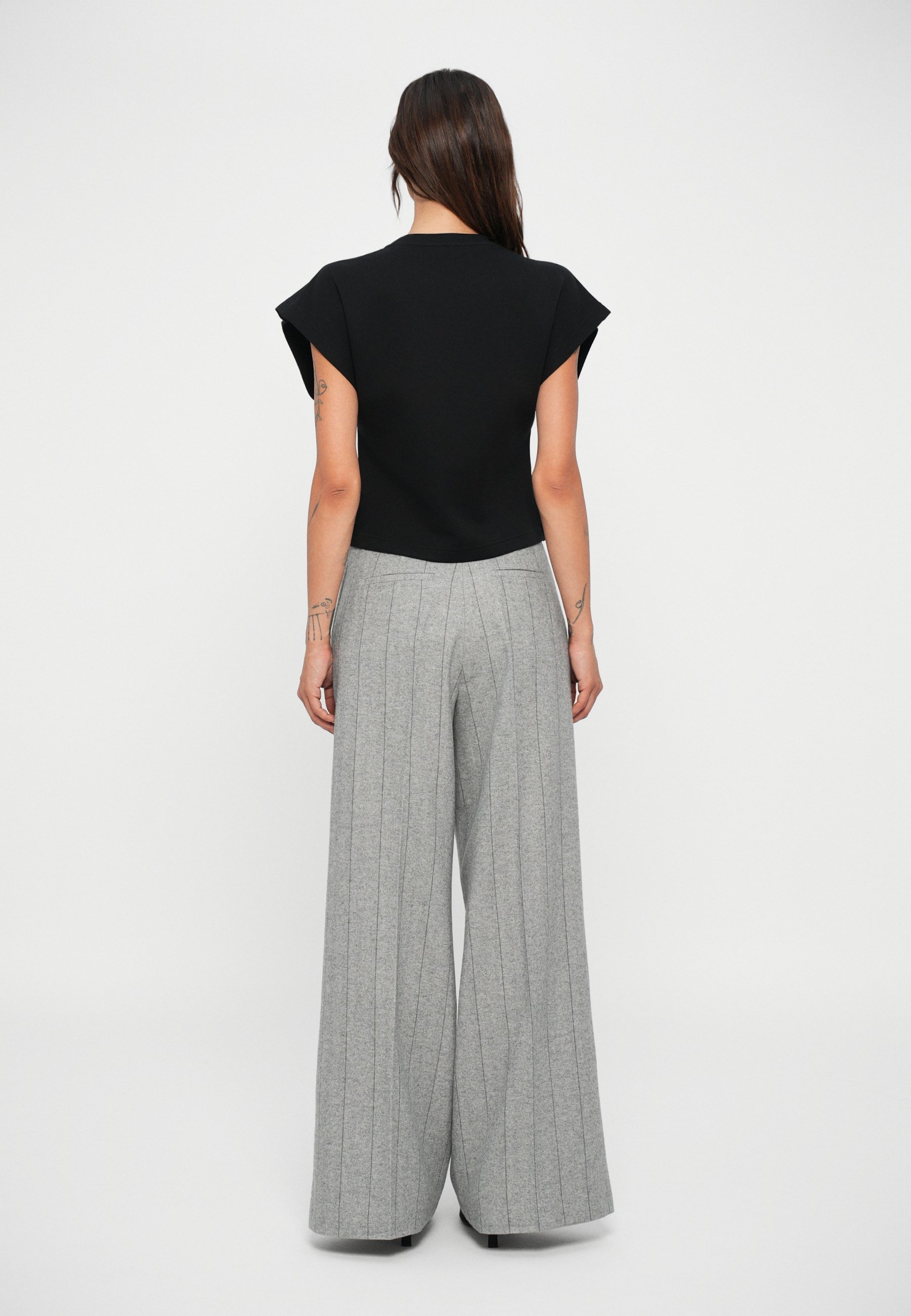 Iro MAHANI - T-shirt basic - nera