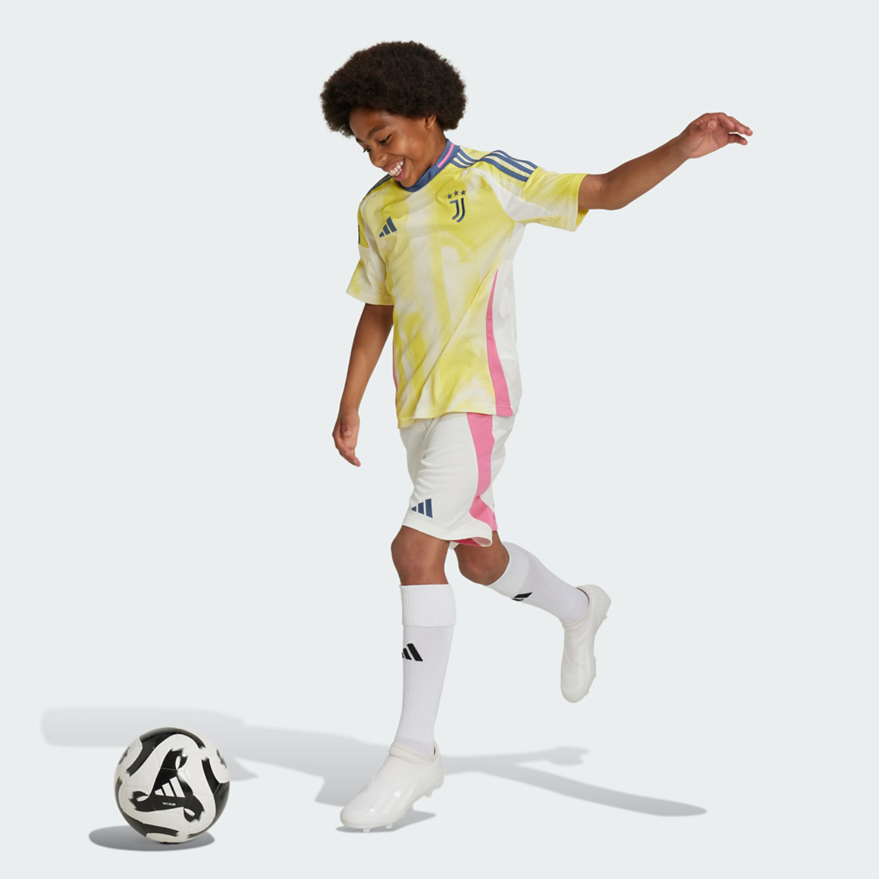adidas Juventus 24/25 Udebanetrøje