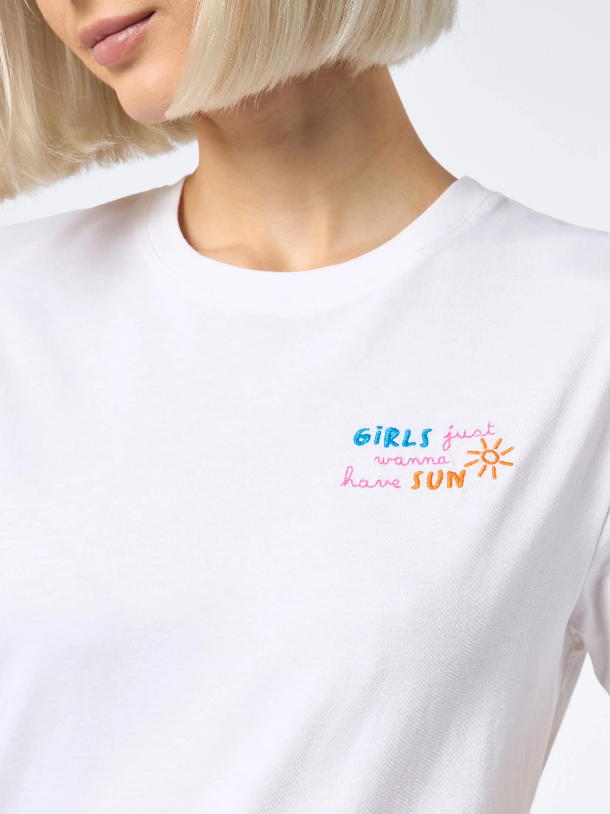 Emilie dames T-shirt met ronde hals van katoenen jersey met Stai-borduurwerk.