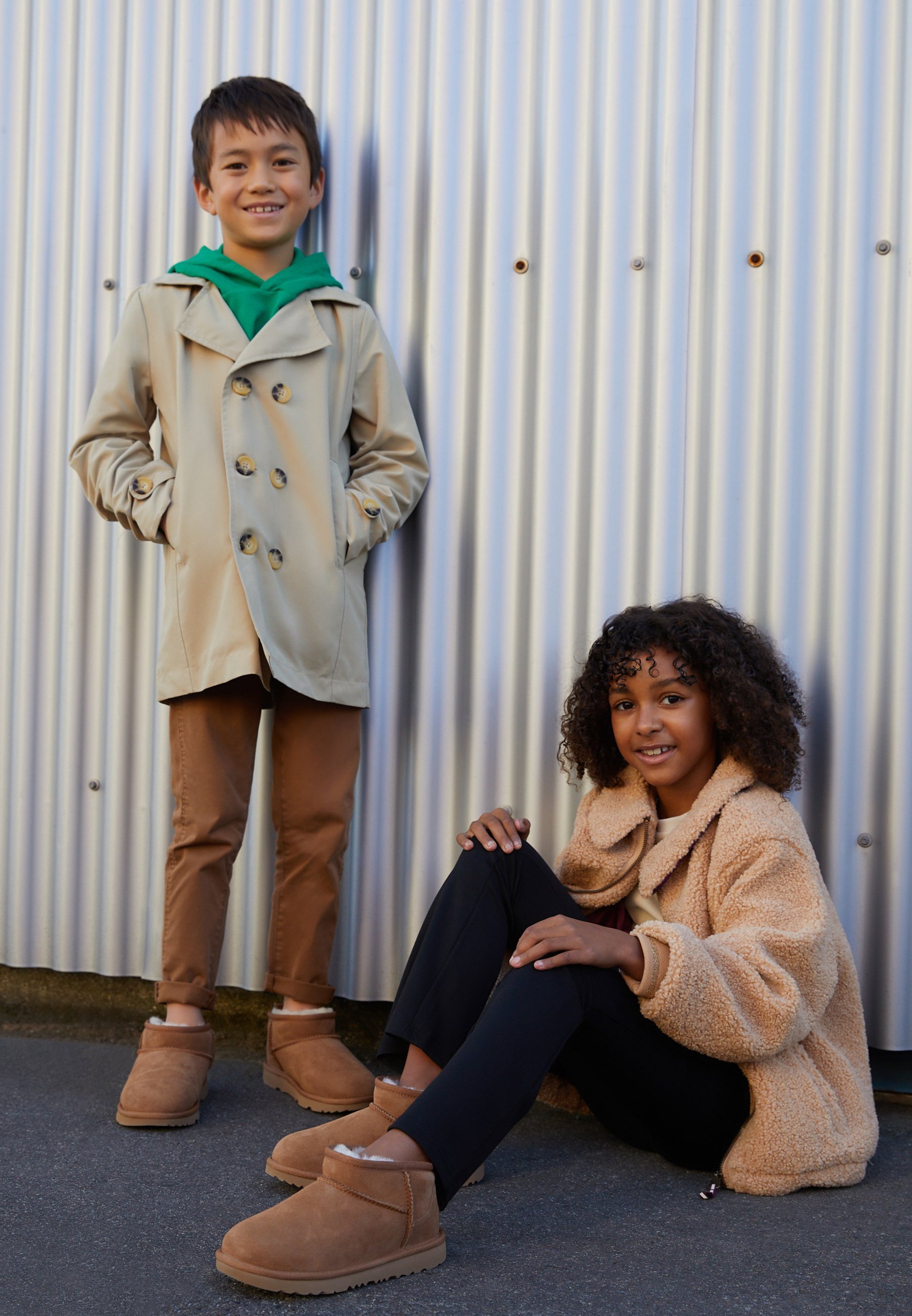 UGG CLASSIC ULTRA MINI UNISEX - Klassische Stiefeletten - Kastanienbraun