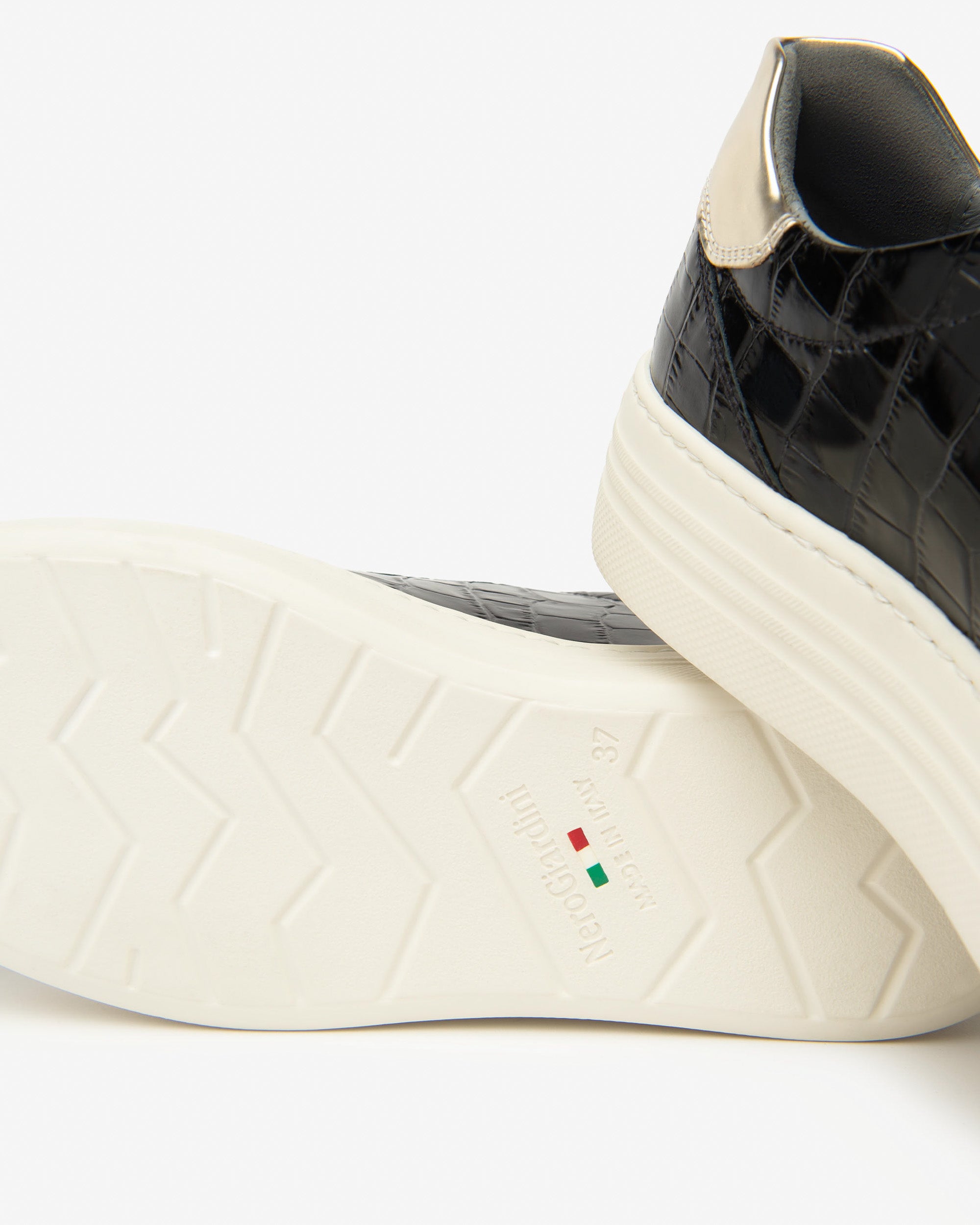  Damen-Sneaker aus Leder und Funktionsmaterial
