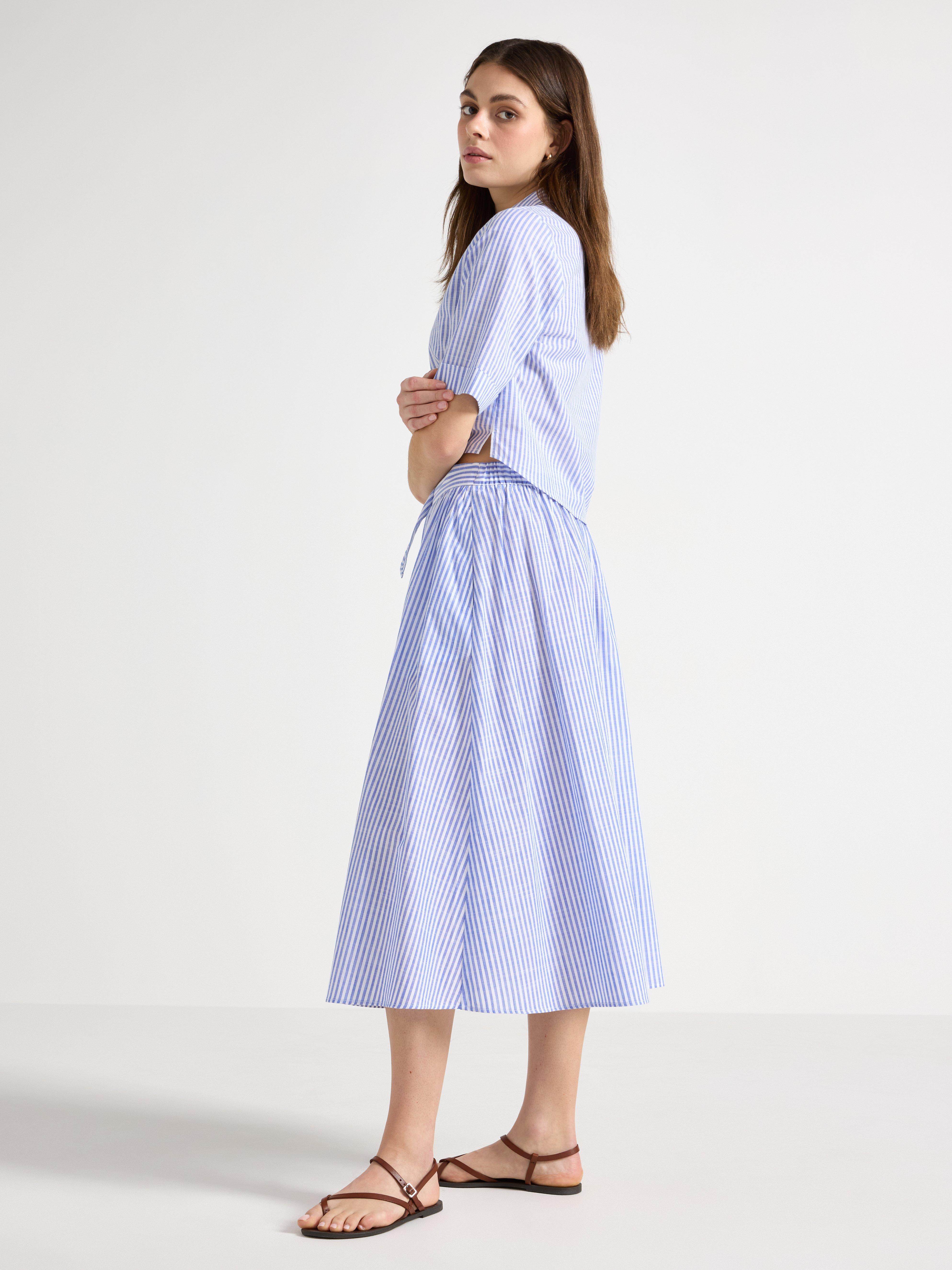 Falda midi azul intenso